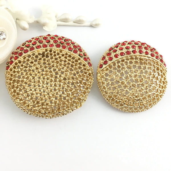 Filigree Round Brooch Pin Gold with Red Stones | Bellaire Wholesale