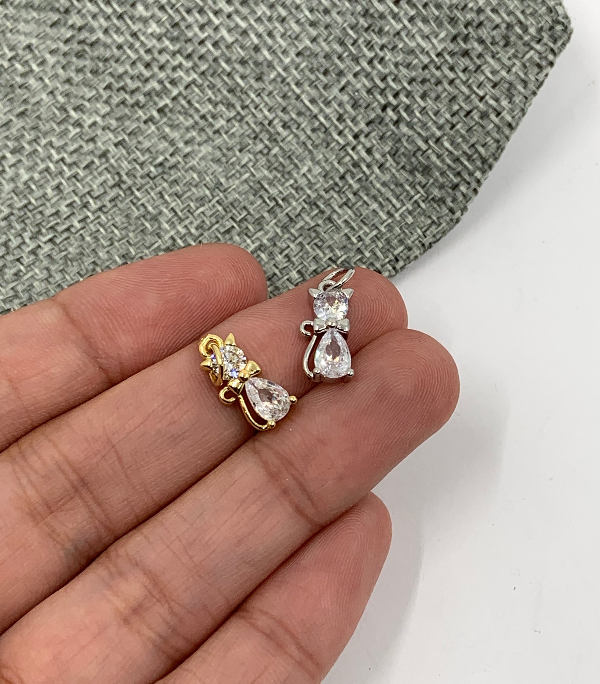 Mini kitten pendant