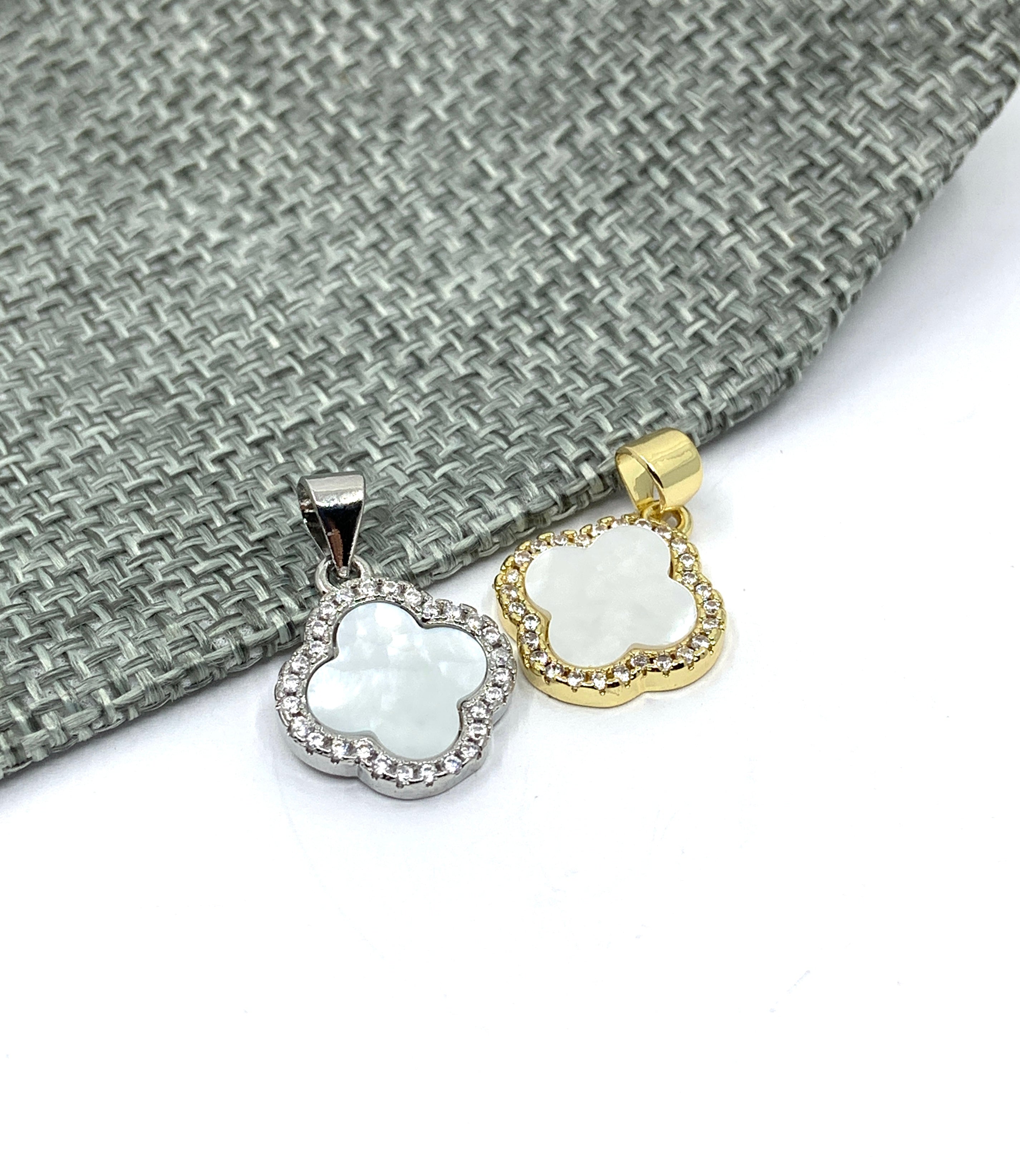 Mother of pearl clover leaf pendant gold and silver