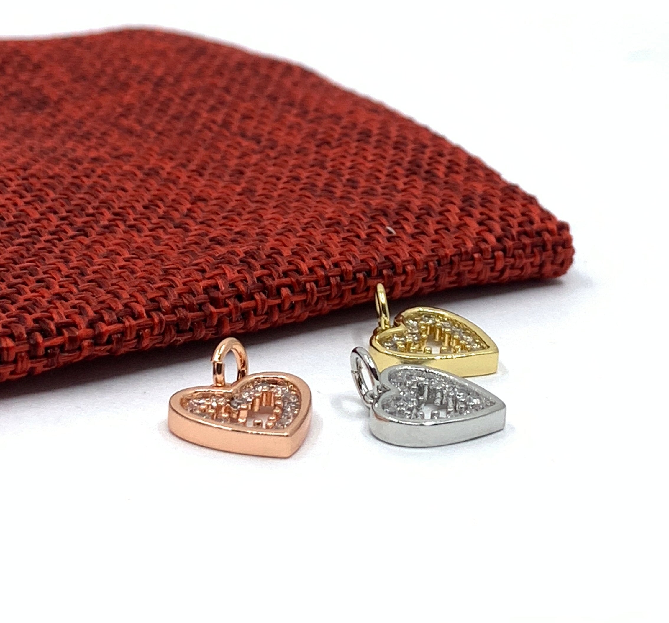 Mini heart charms cz