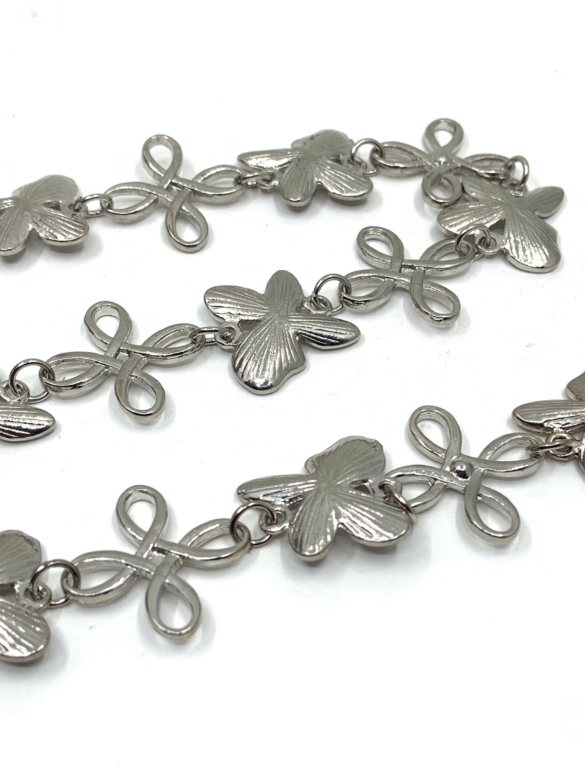 Unfinished Flower Chain 