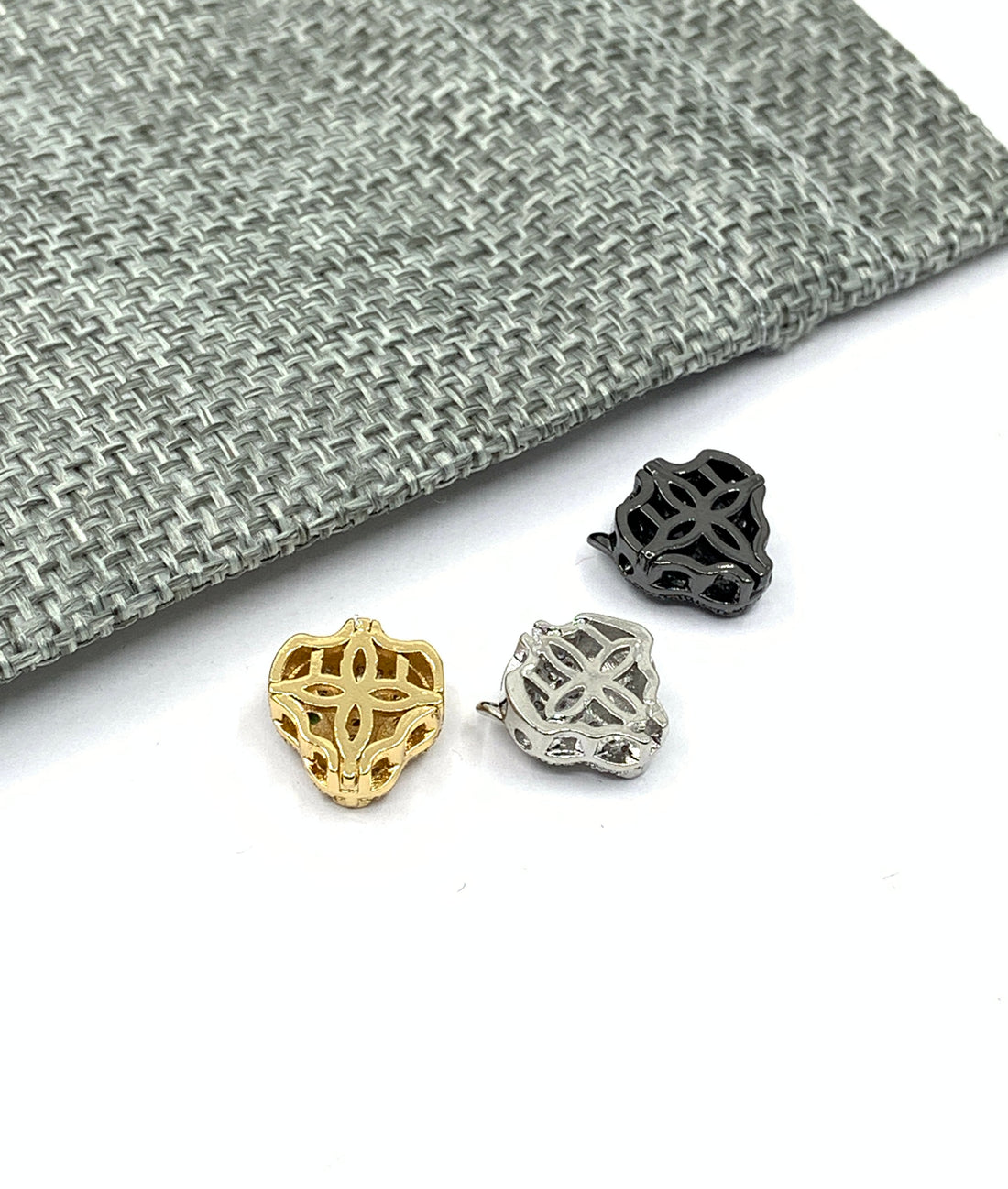 Pave green eyed panther head bead