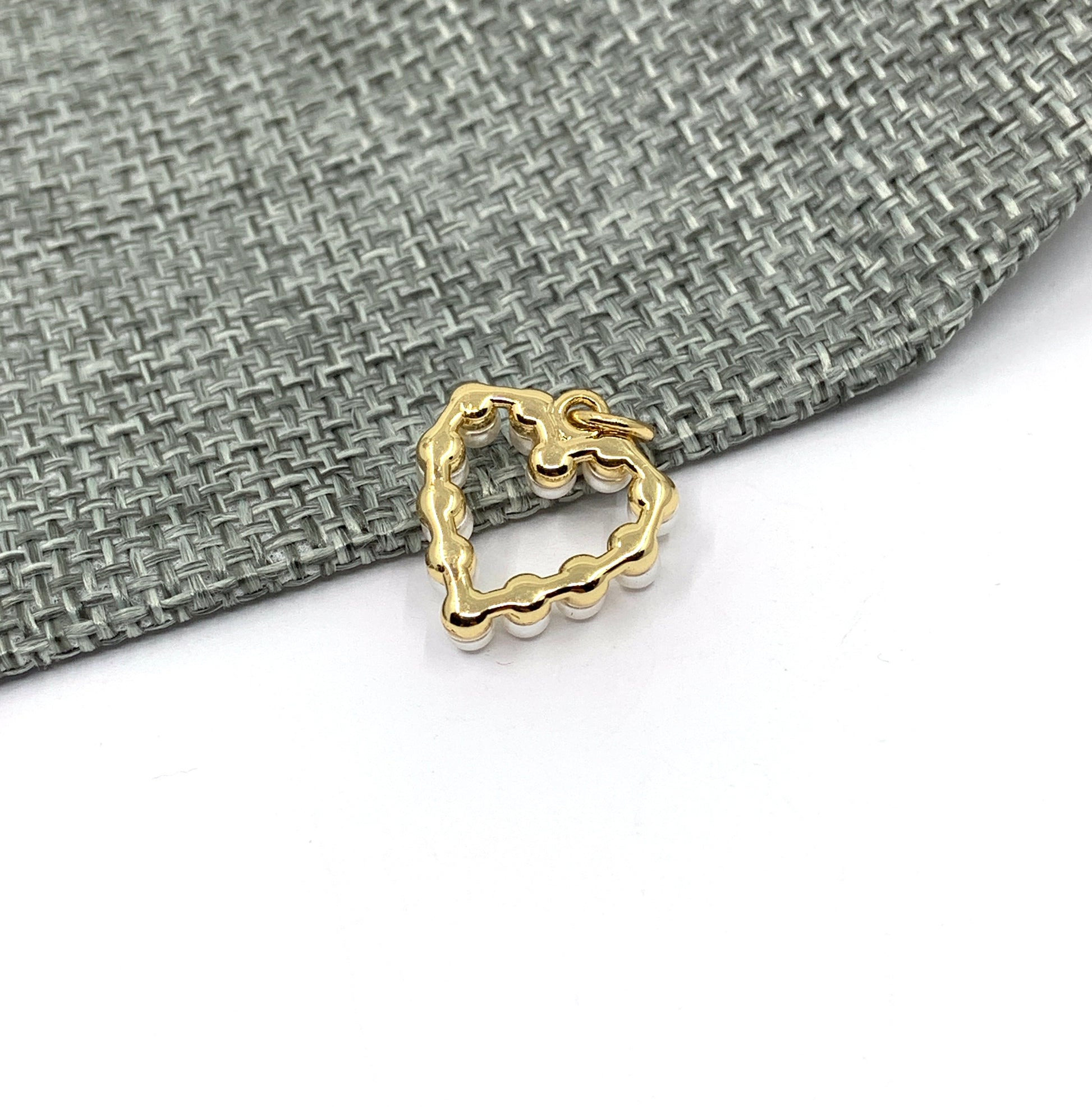 18k gold plated pearl heart pendant