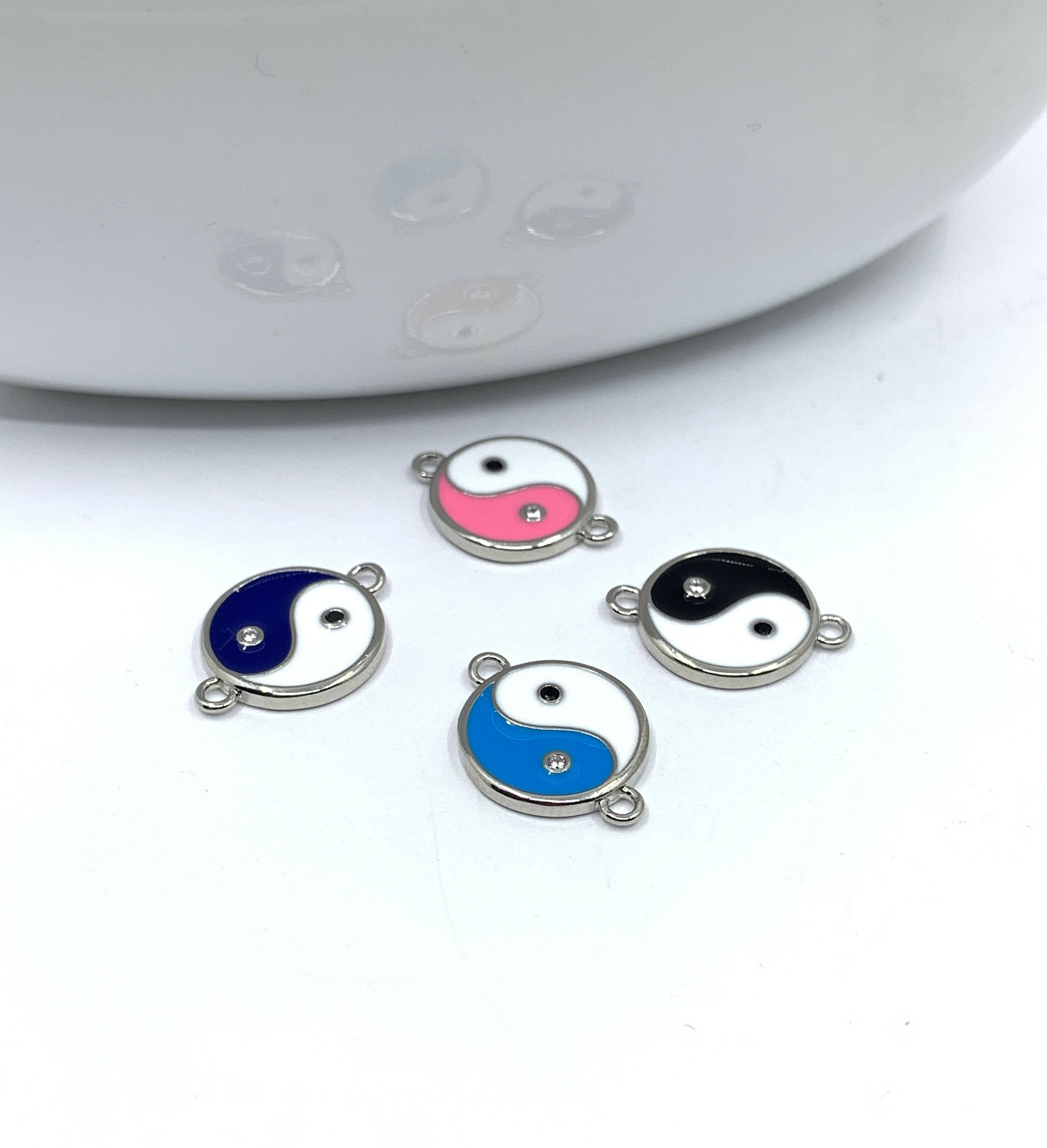 Silver tone yin yang connectors