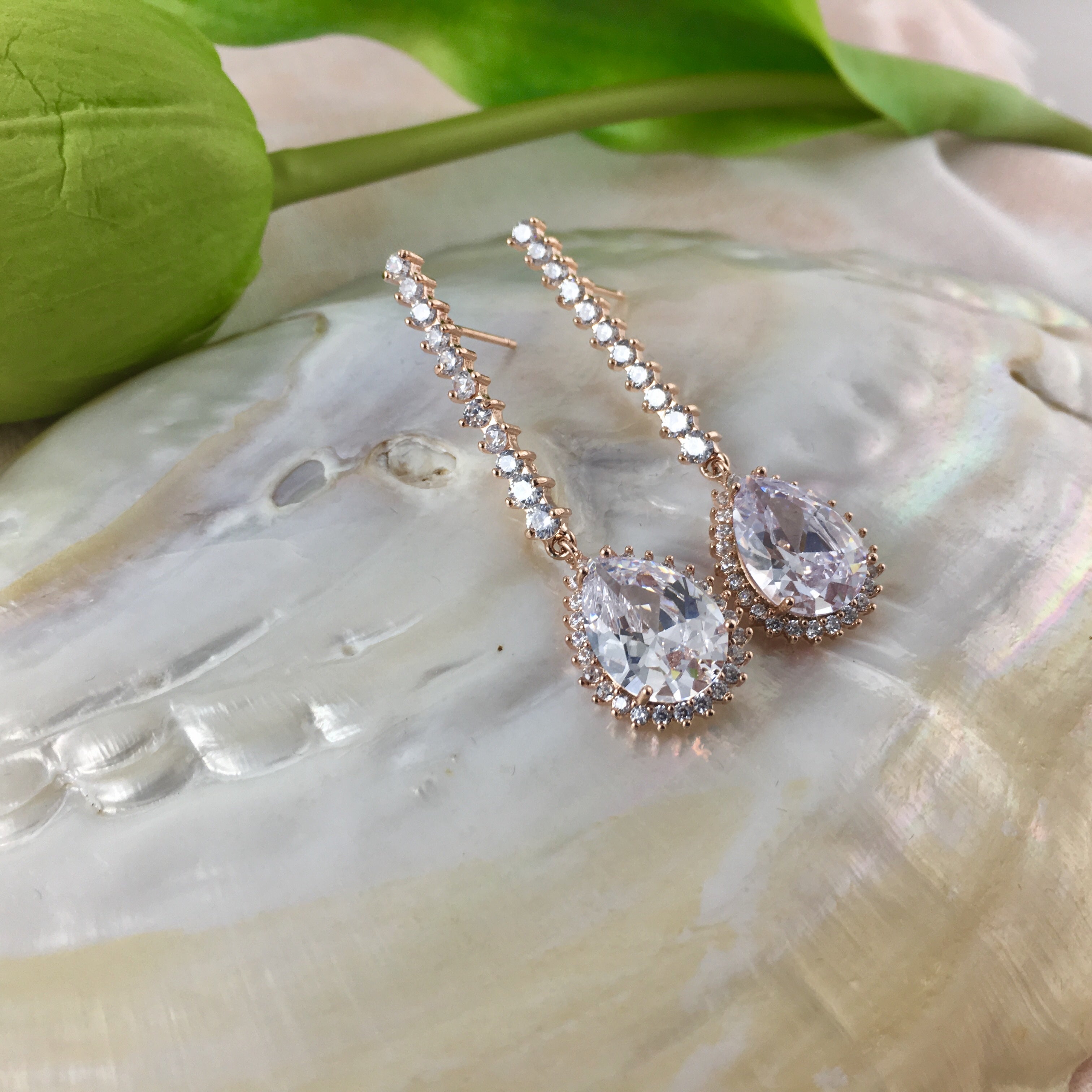 Bridal Cubic Zirconia with Tear Drop Earrings, 18K Plated | Bellaire Wholesale