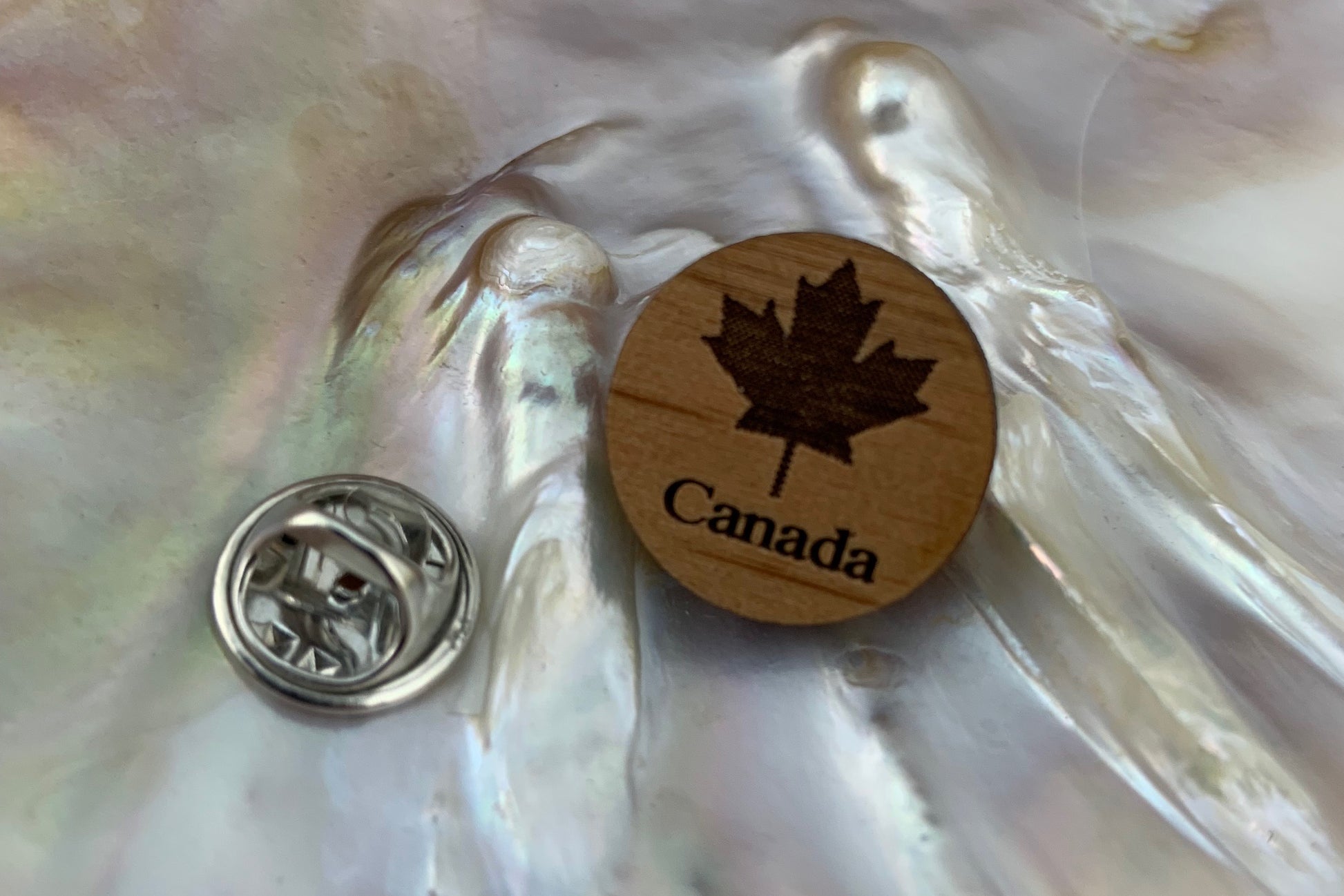 Canada Canadian Maple Leaf Wood Tag | Bellaire Wholesale