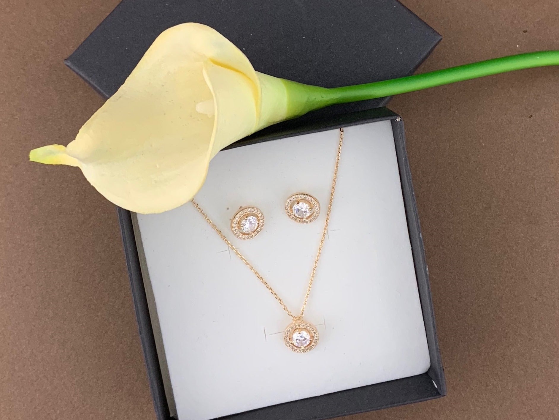 Bridal Cubic Zirconia Set, Small Round Halo Style Gold Bridal Set | Bellaire Wholesale