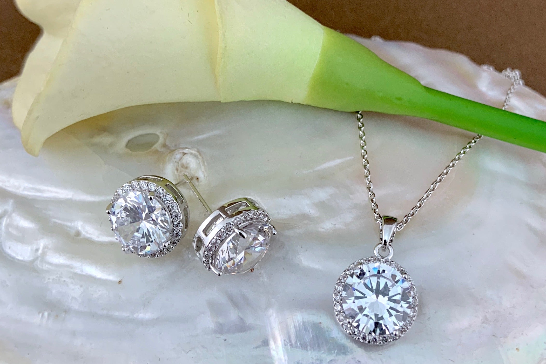 Bridal Cubic Zirconia Set, Big Round Halo Style Silver Bridal Set | Bellaire Wholesale