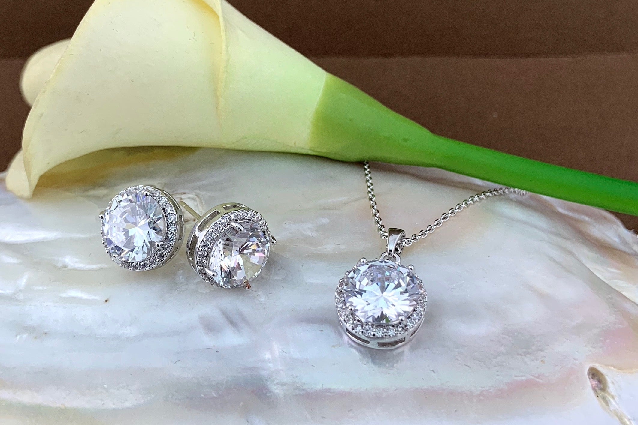 Bridal Cubic Zirconia Set, Big Round Halo Style Silver Bridal Set | Bellaire Wholesale