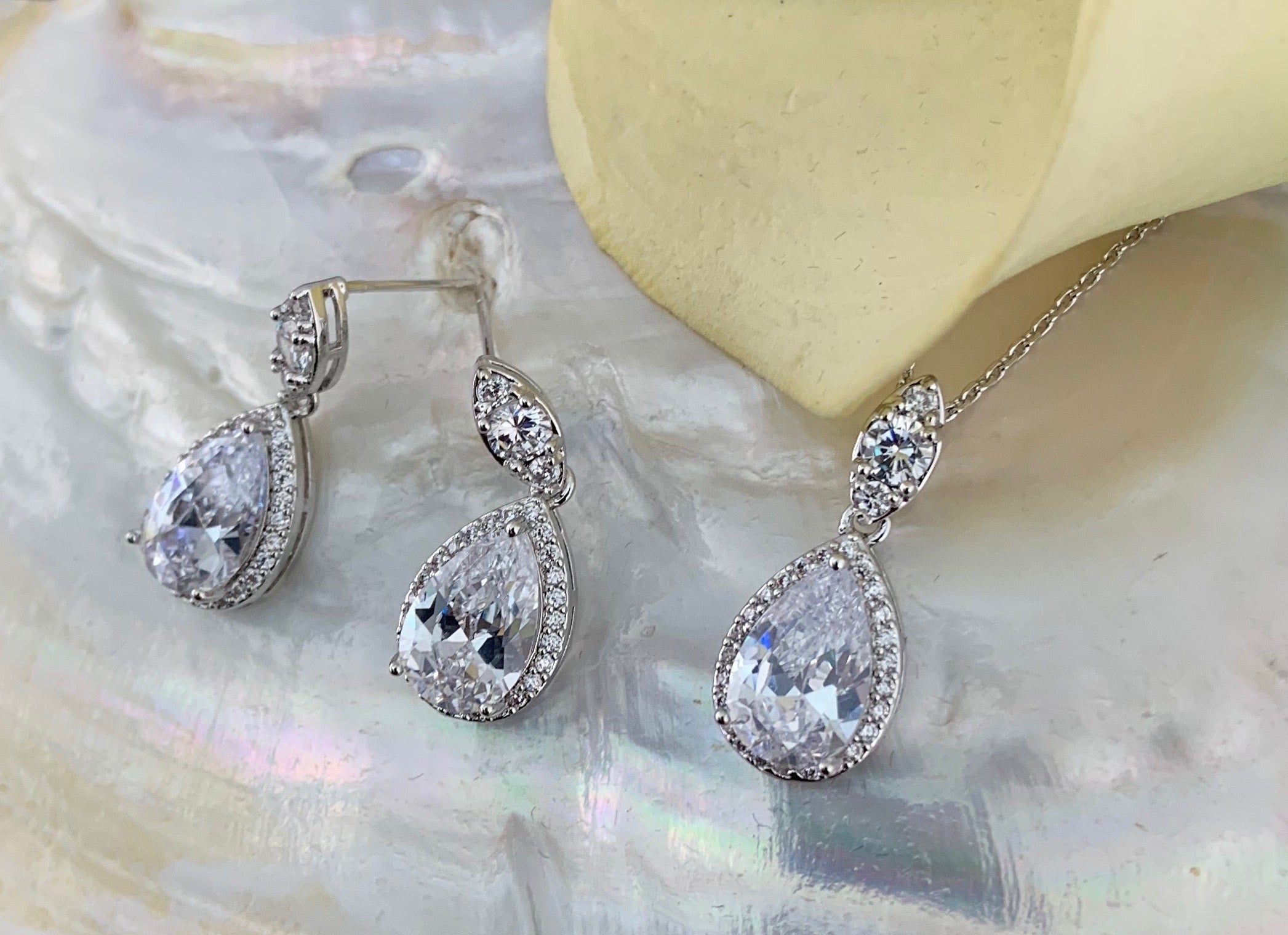 Bridal Cubic Zirconia Set, Teardrop Silver Bridal Set | Bellaire Wholesale