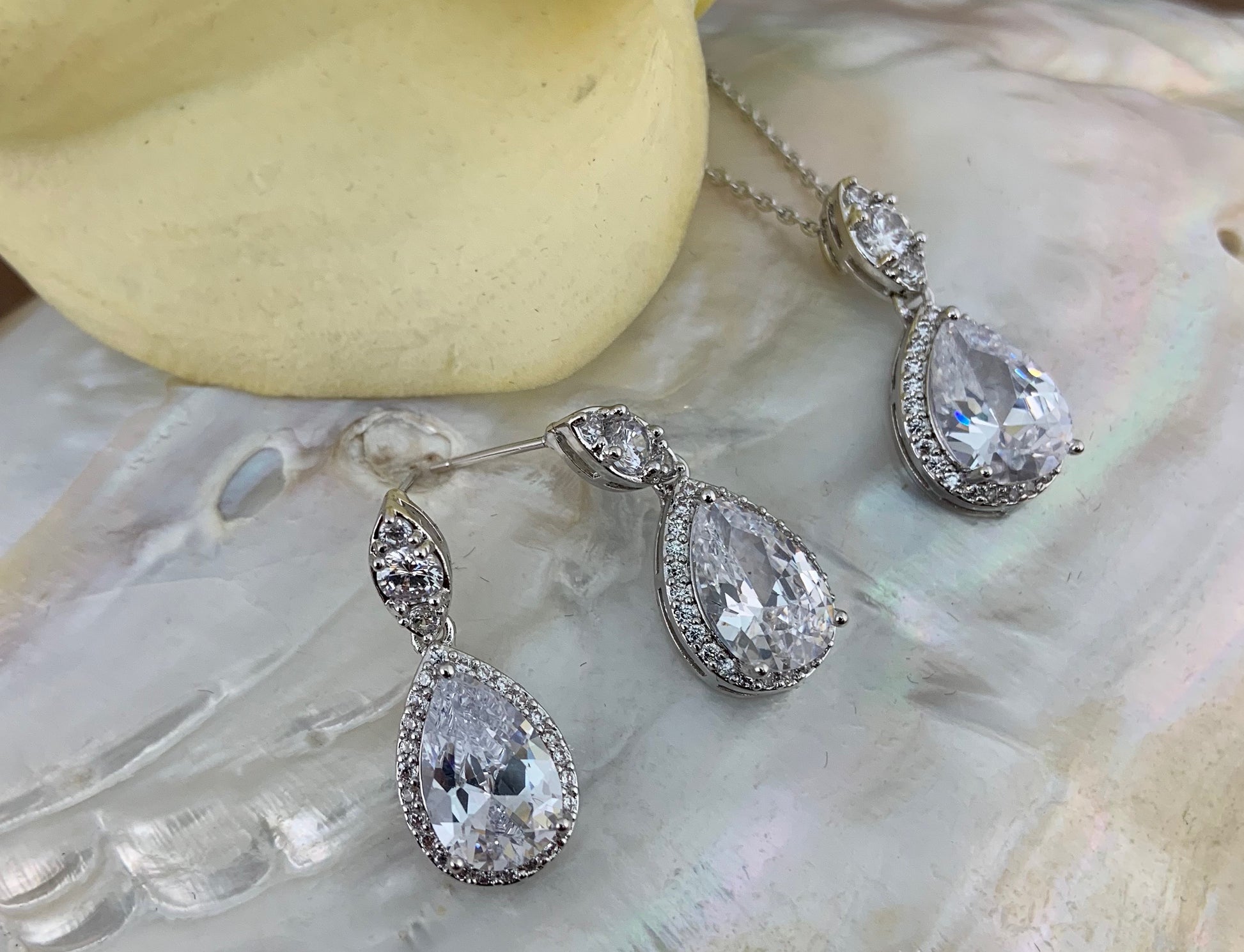 Bridal Cubic Zirconia Set, Teardrop Silver Bridal Set | Bellaire Wholesale