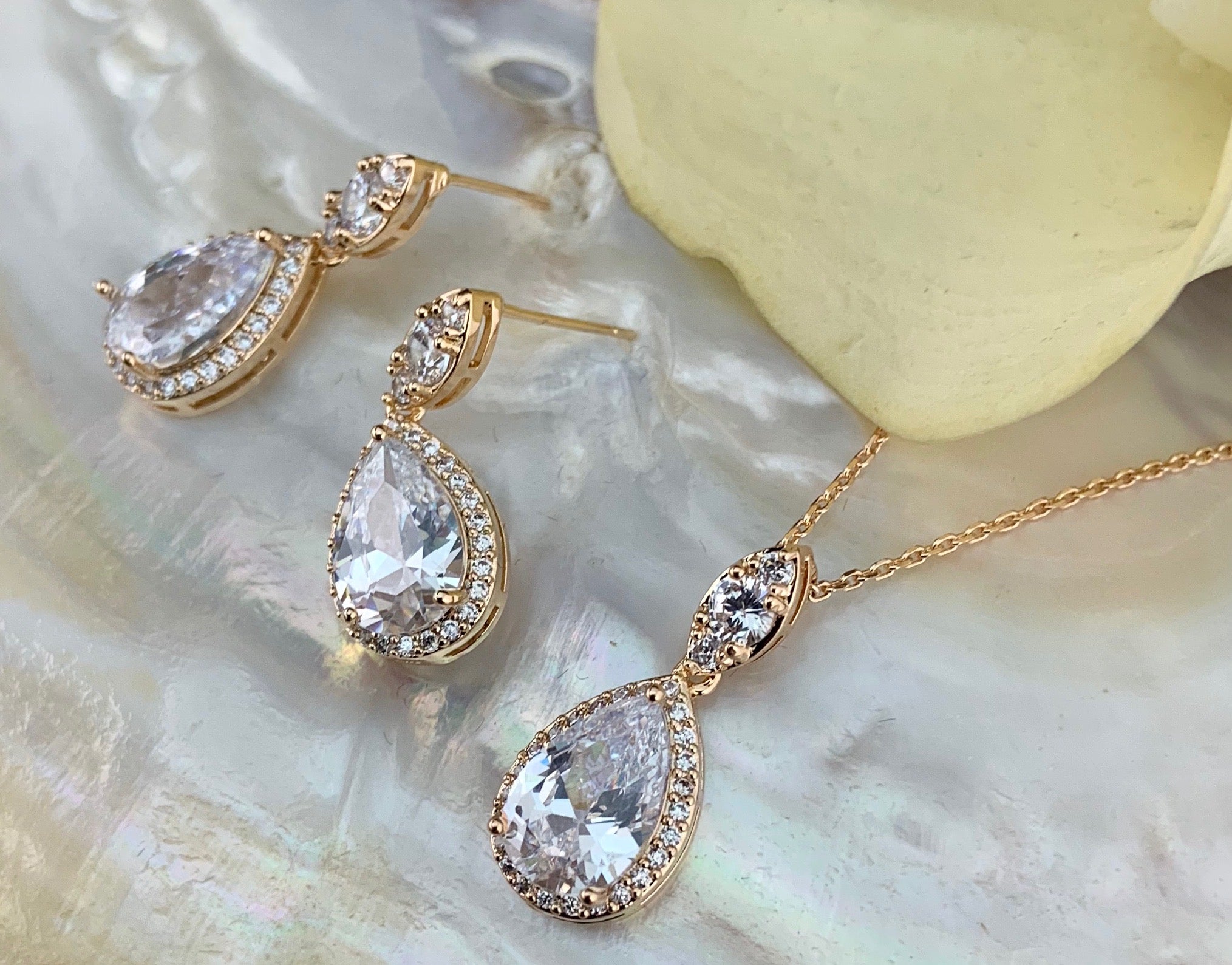 Bridal Cubic Zirconia Set, Teardrop Gold Bridal Set | Bellaire Wholesale