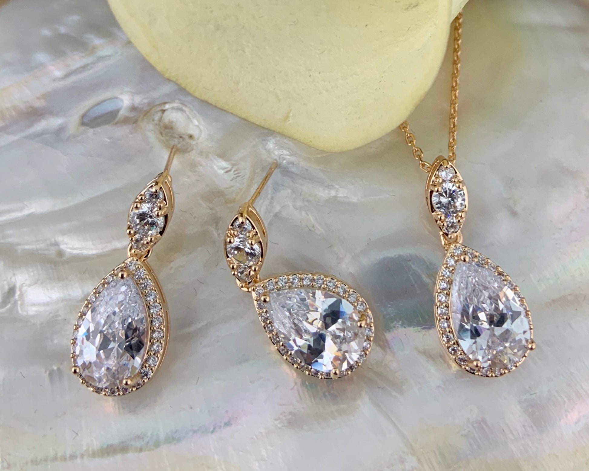 Bridal Cubic Zirconia Set, Teardrop Gold Bridal Set | Bellaire Wholesale