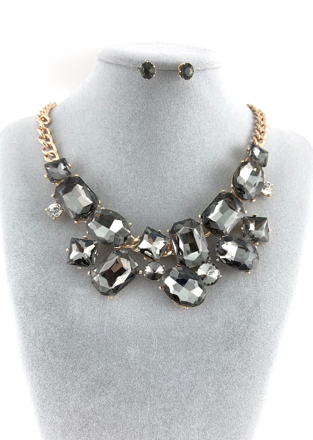 Elegant Crystal Necklace with Big Stones, Black | Bellaire Wholesale