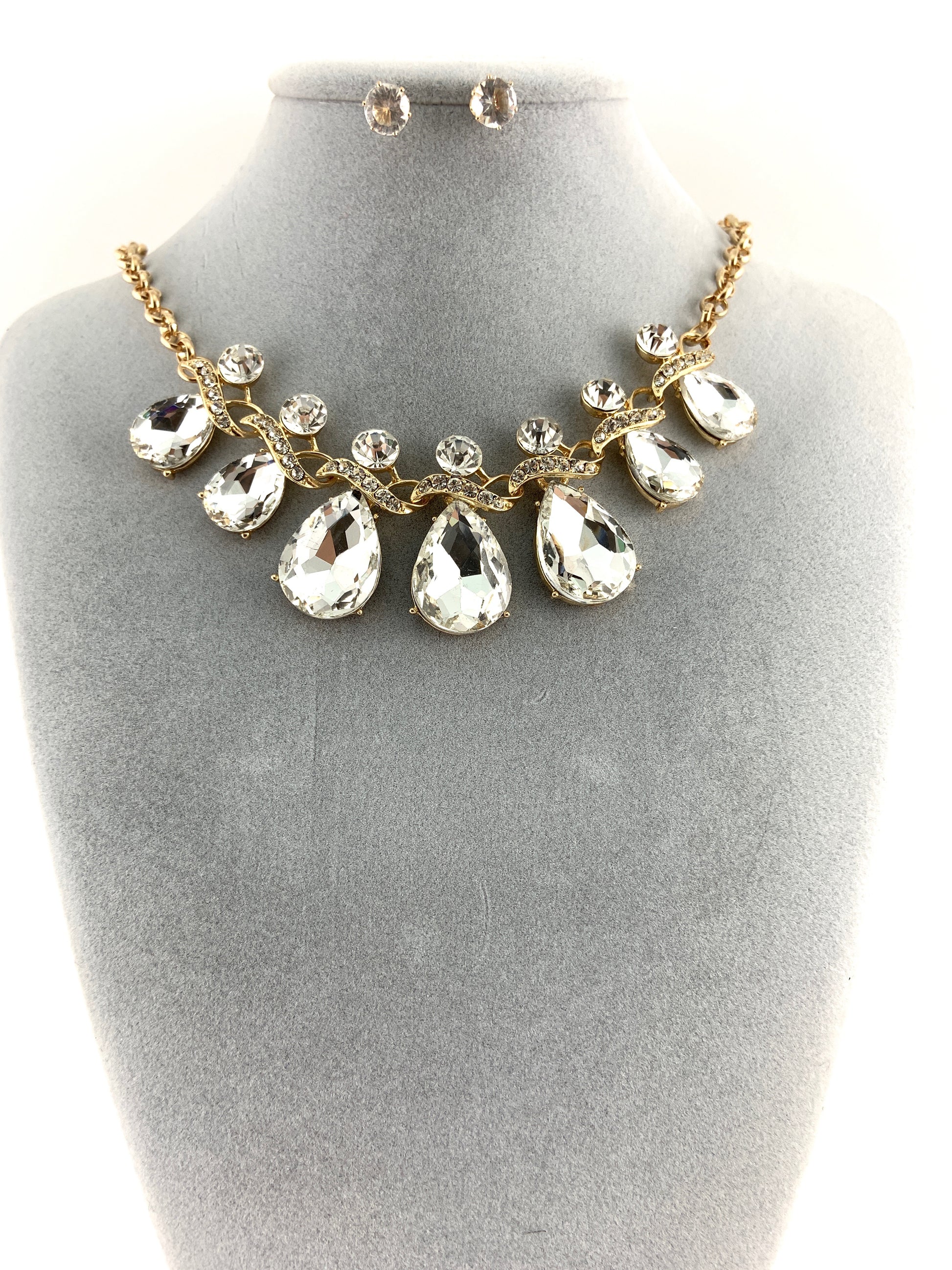 Elegant Teardrop Crystal Necklace, Clear Stones | BellaireWholesale