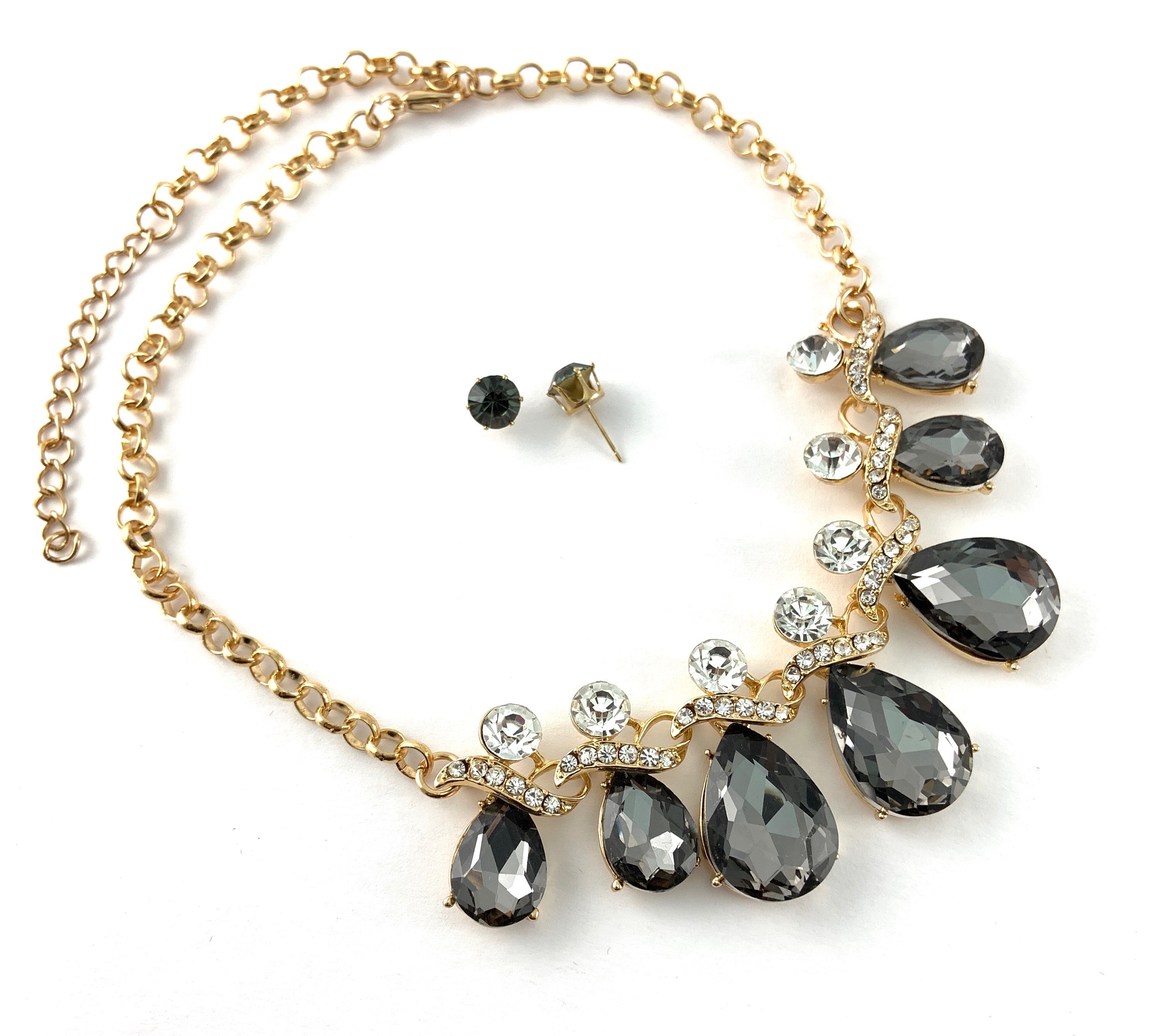 Elegant Teardrop Crystal Necklace | Bellaire Wholesale