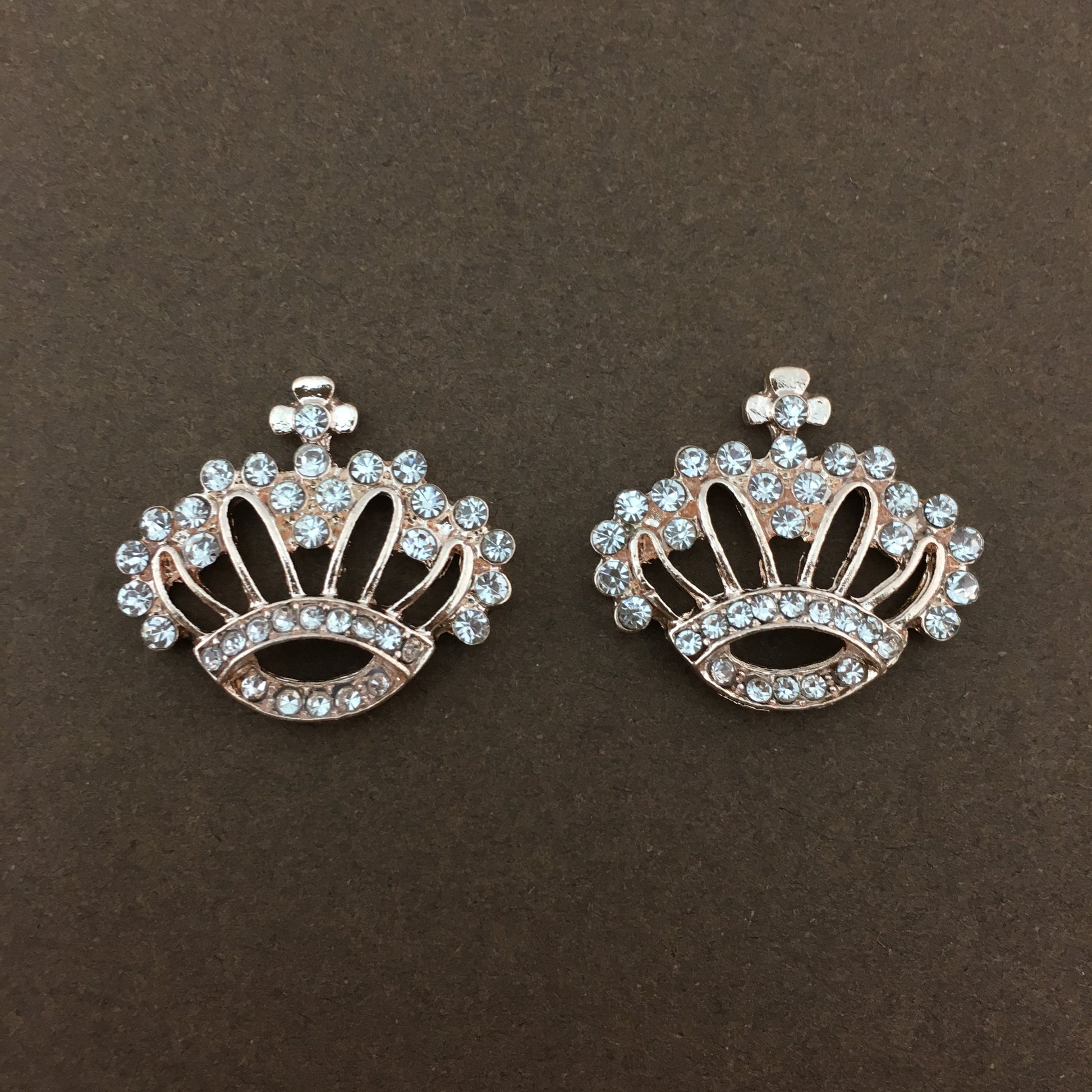 Rose Gold Crown Invitation Buckle Embellishments | Bellaire Wholesale