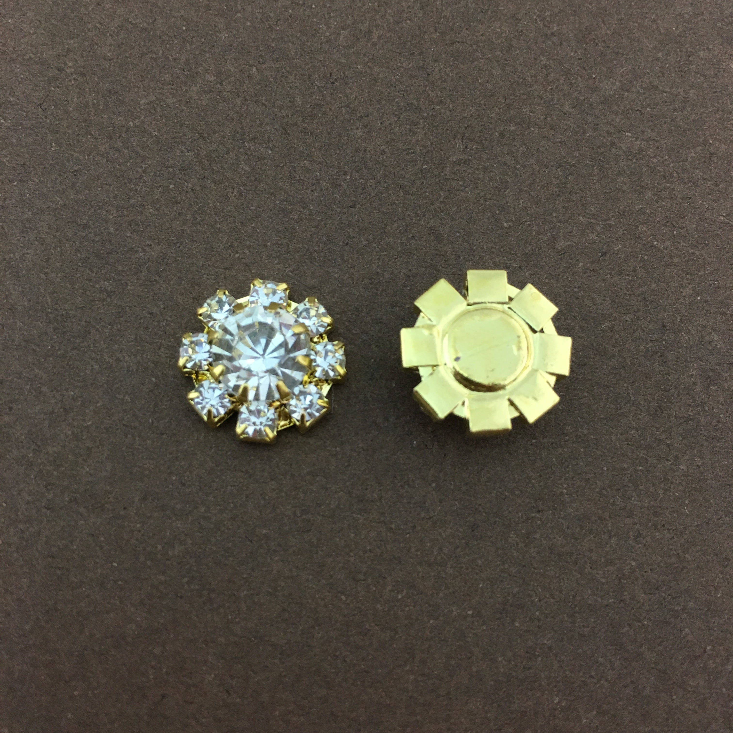 Gold Round Invitation Buckle Embellishments | Bellaire Wholesale