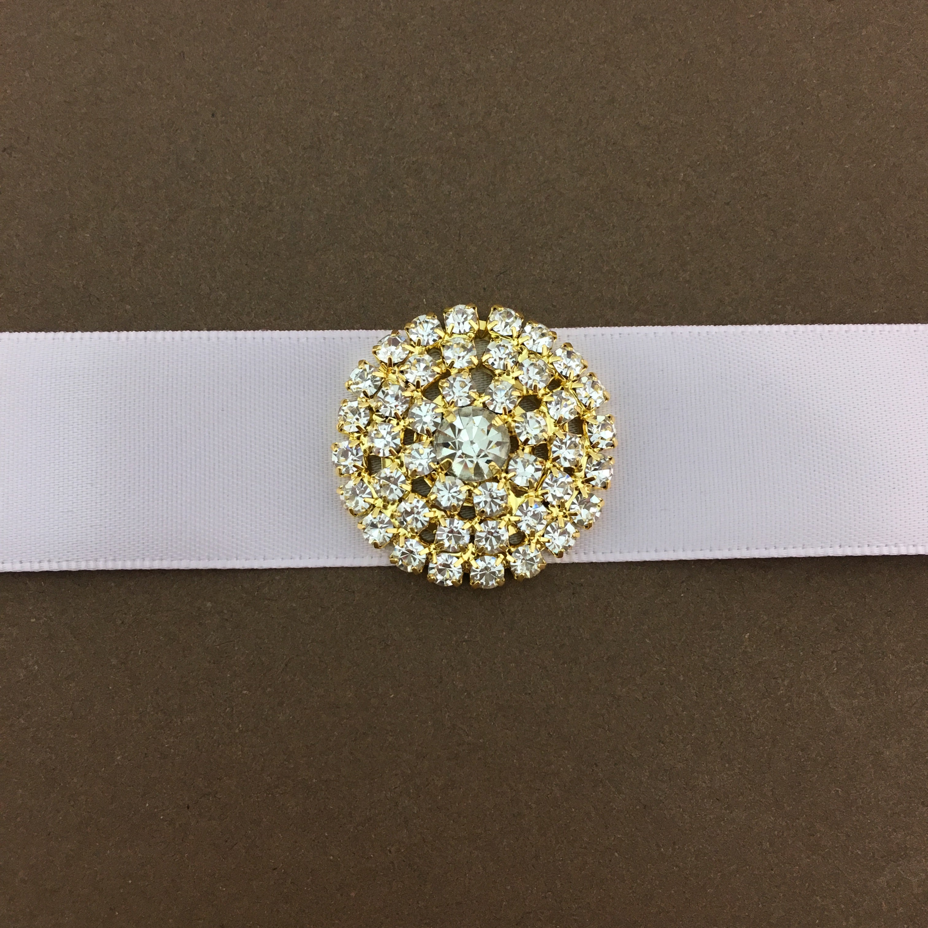 Gold Round Invitation Buckle Embellishments | Bellaire Wholesale
