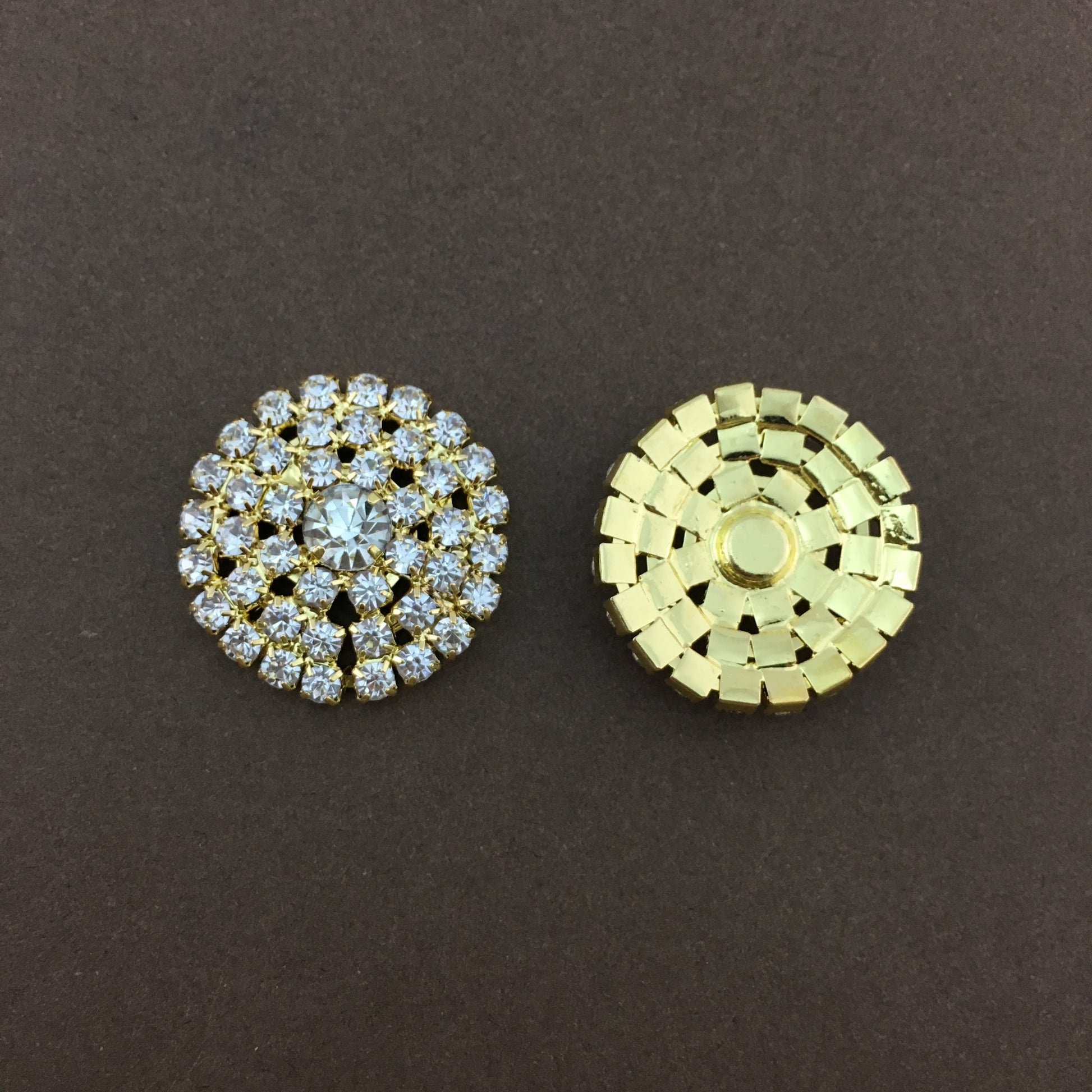 Gold Round Invitation Buckle Embellishments | Bellaire Wholesale
