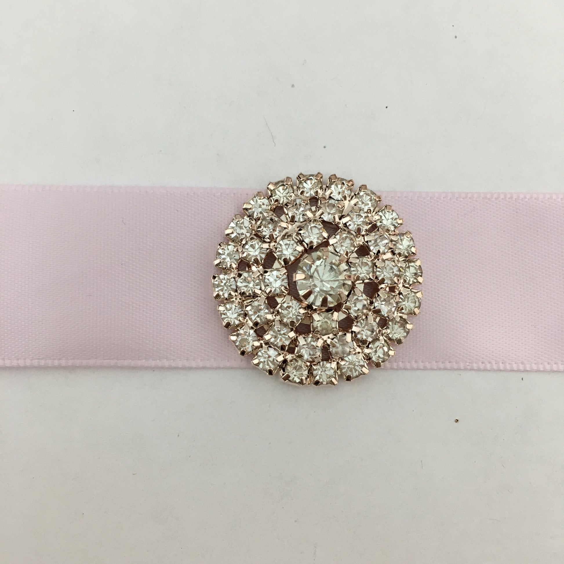 Rose Gold Round Invitation Buckle Embellishments | Bellaire Wholesale