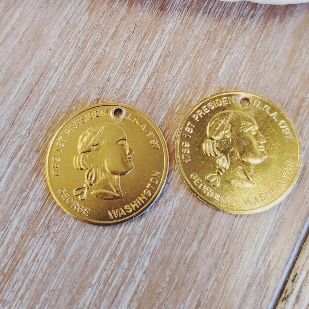 George Washington Gold Coin, 30mm Round Coin