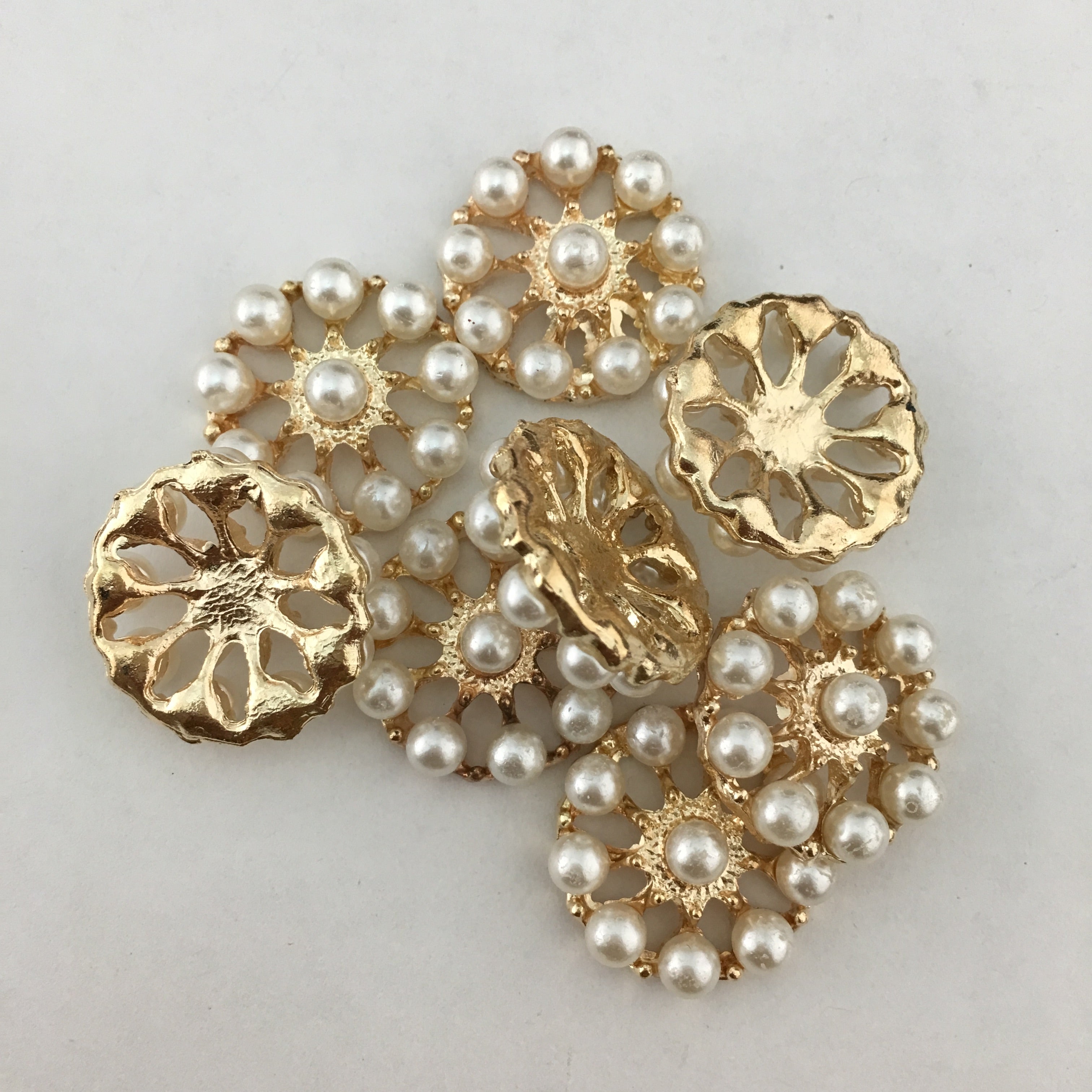 Gold Round Pearl Invitation Buckle Embellishments | Bellaire Wholesale