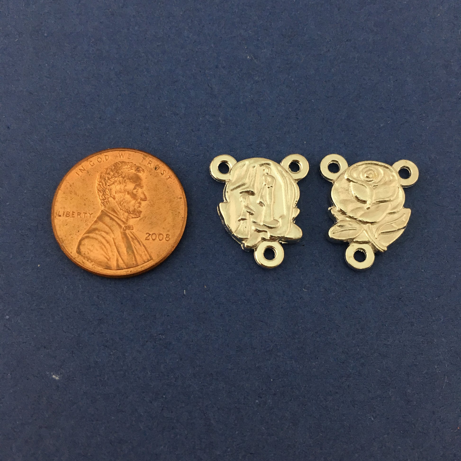Alloy Connector St. and Rose Rosary Center Piece | Bellaire Wholesale