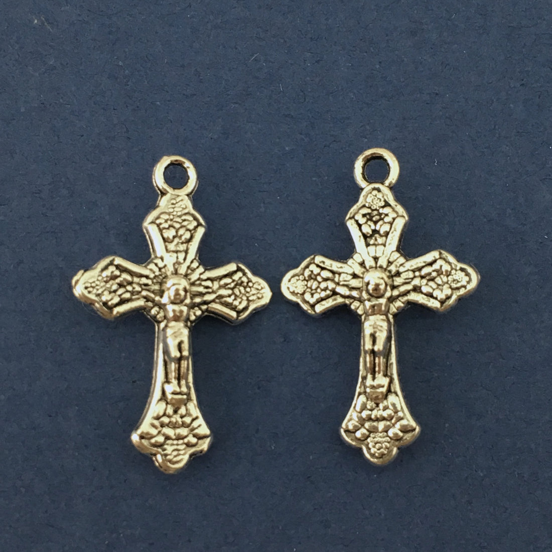 Silver Small 2 Sided Alloy Crucifix Cross Charm | Bellaire Wholesale