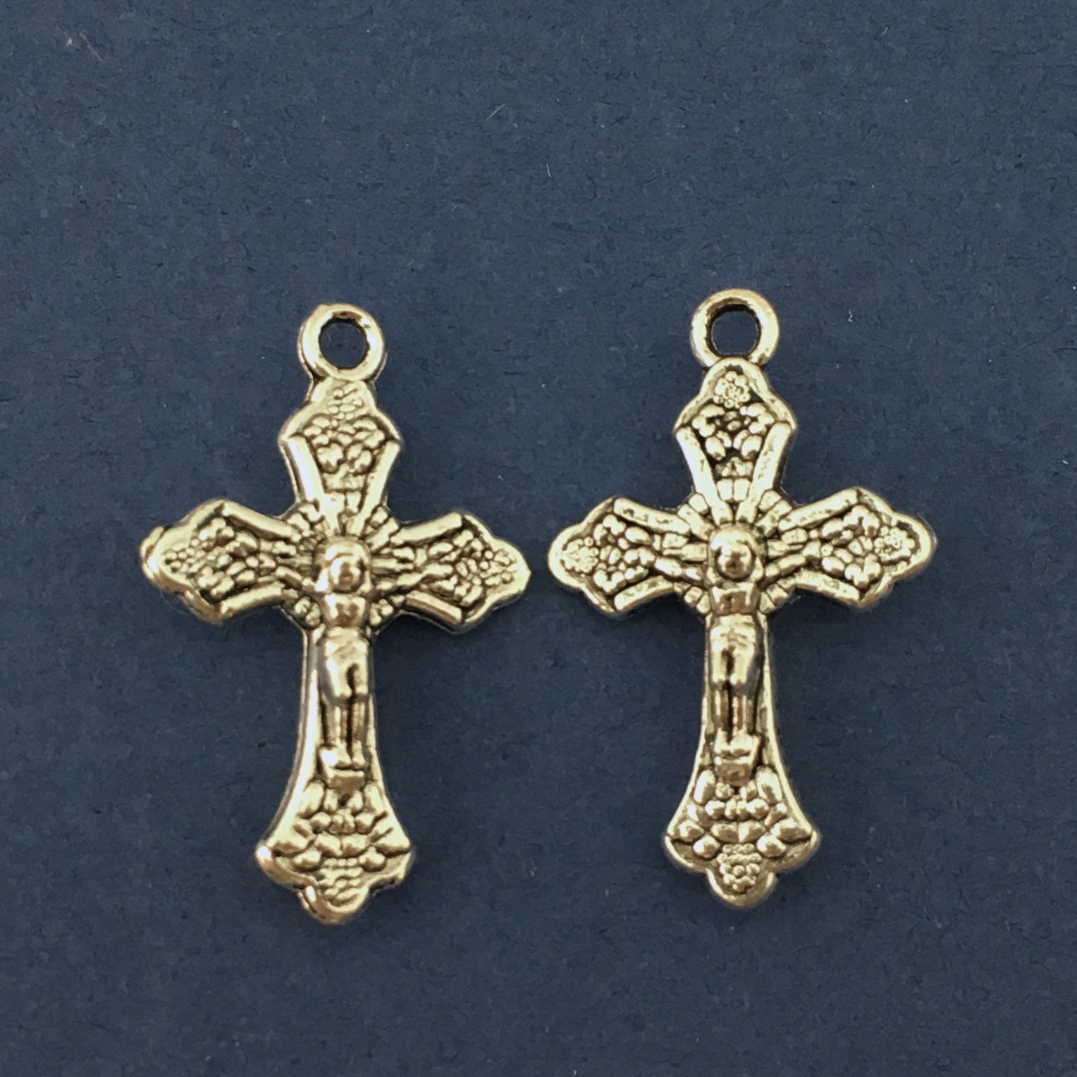 Silver Small 2 Sided Alloy Crucifix Cross Charm | Bellaire Wholesale