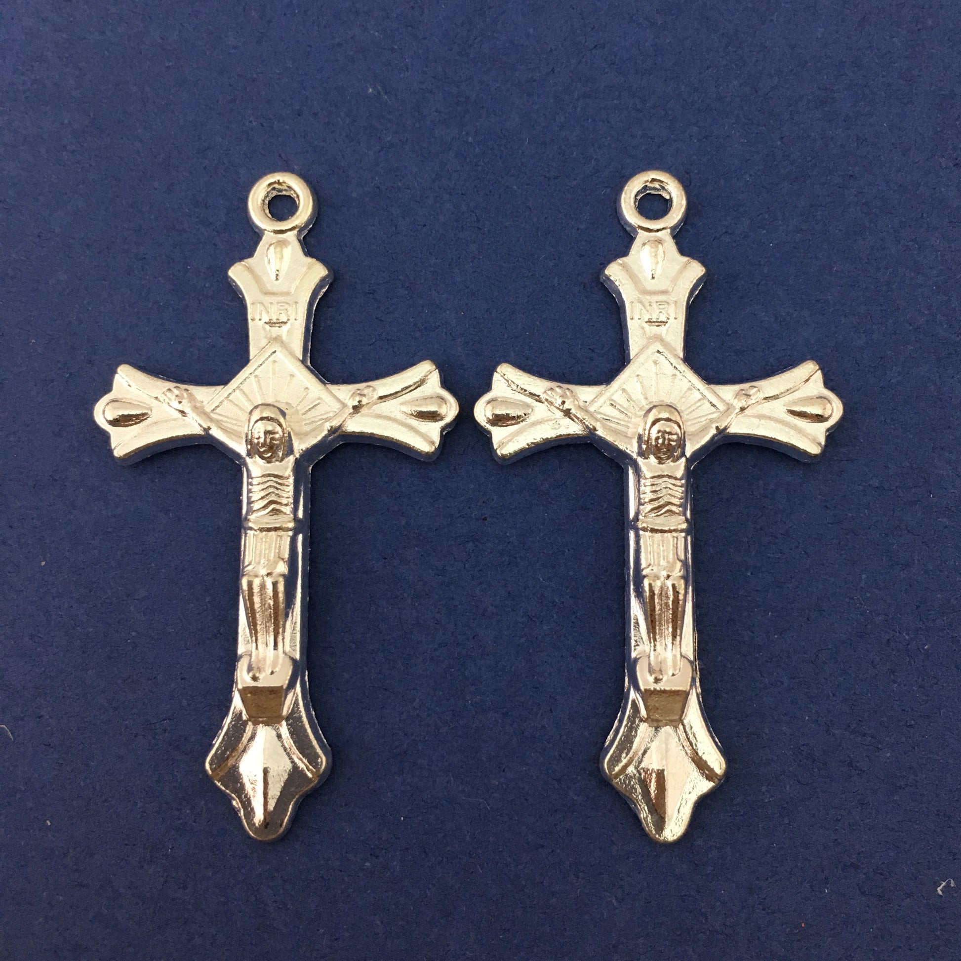 Alloy Crucifix Silver Cross Charm | Bellaire Wholesale
