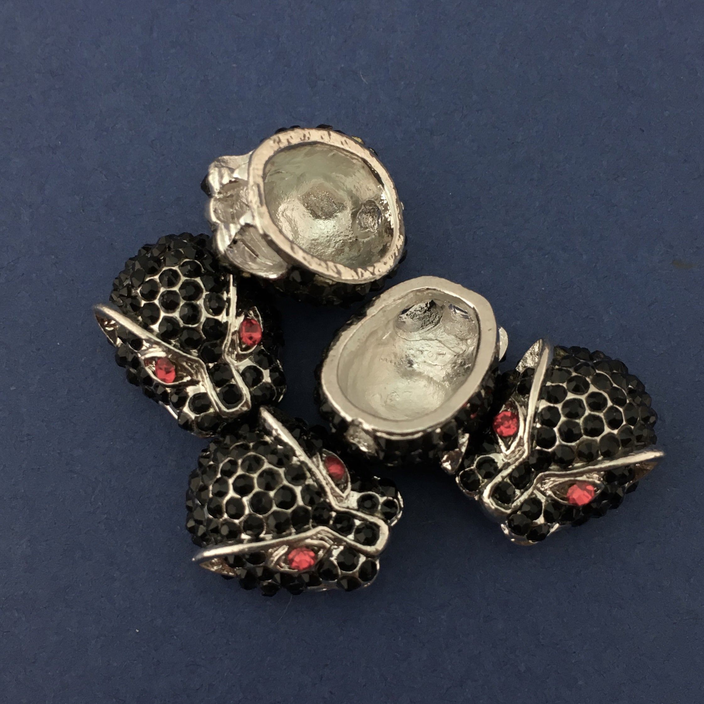 Alloy Silver Panther Head Bead | Bellaire Wholesale