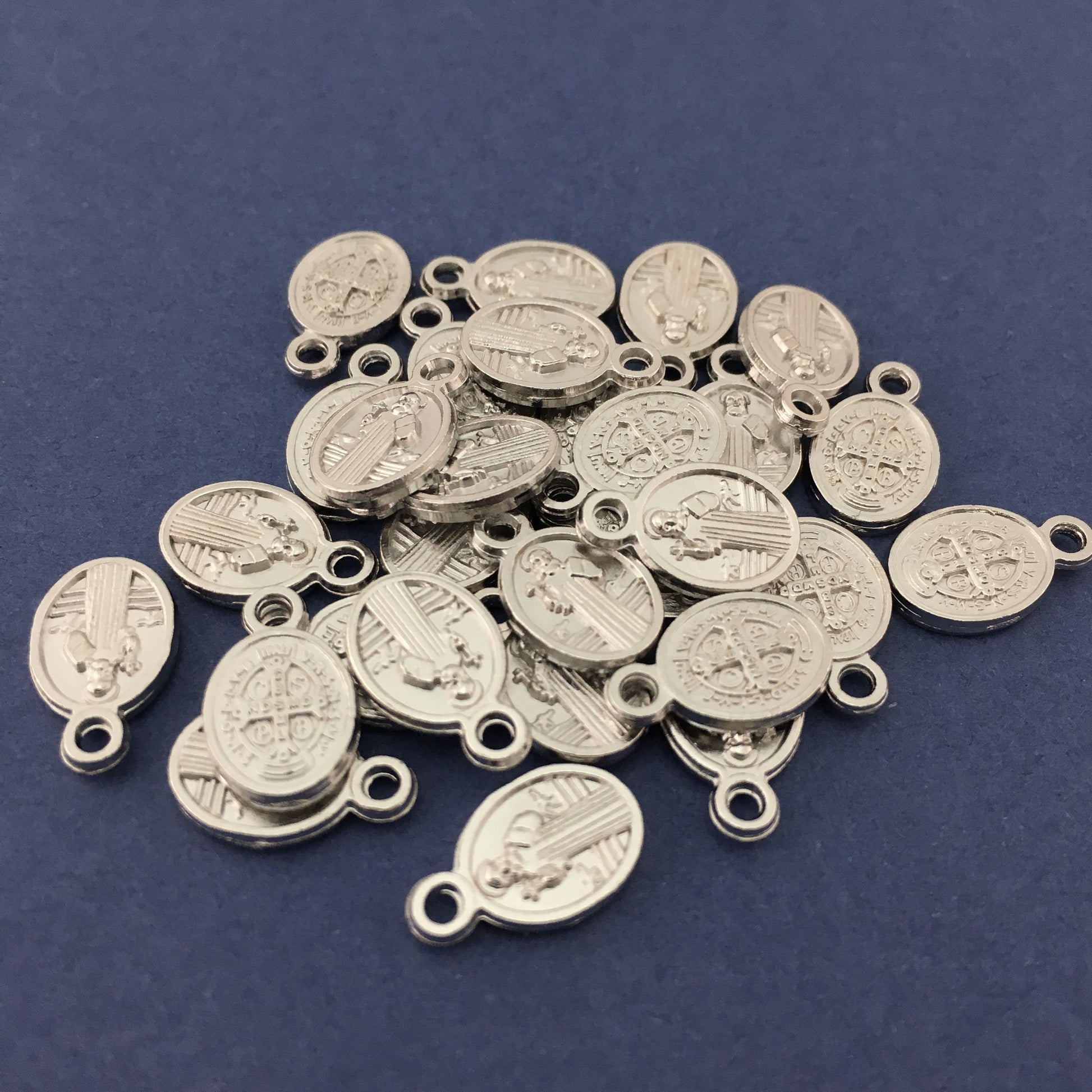 Silver 2 Sided Alloy Saint Alloy Charm | Bellaire Wholesale