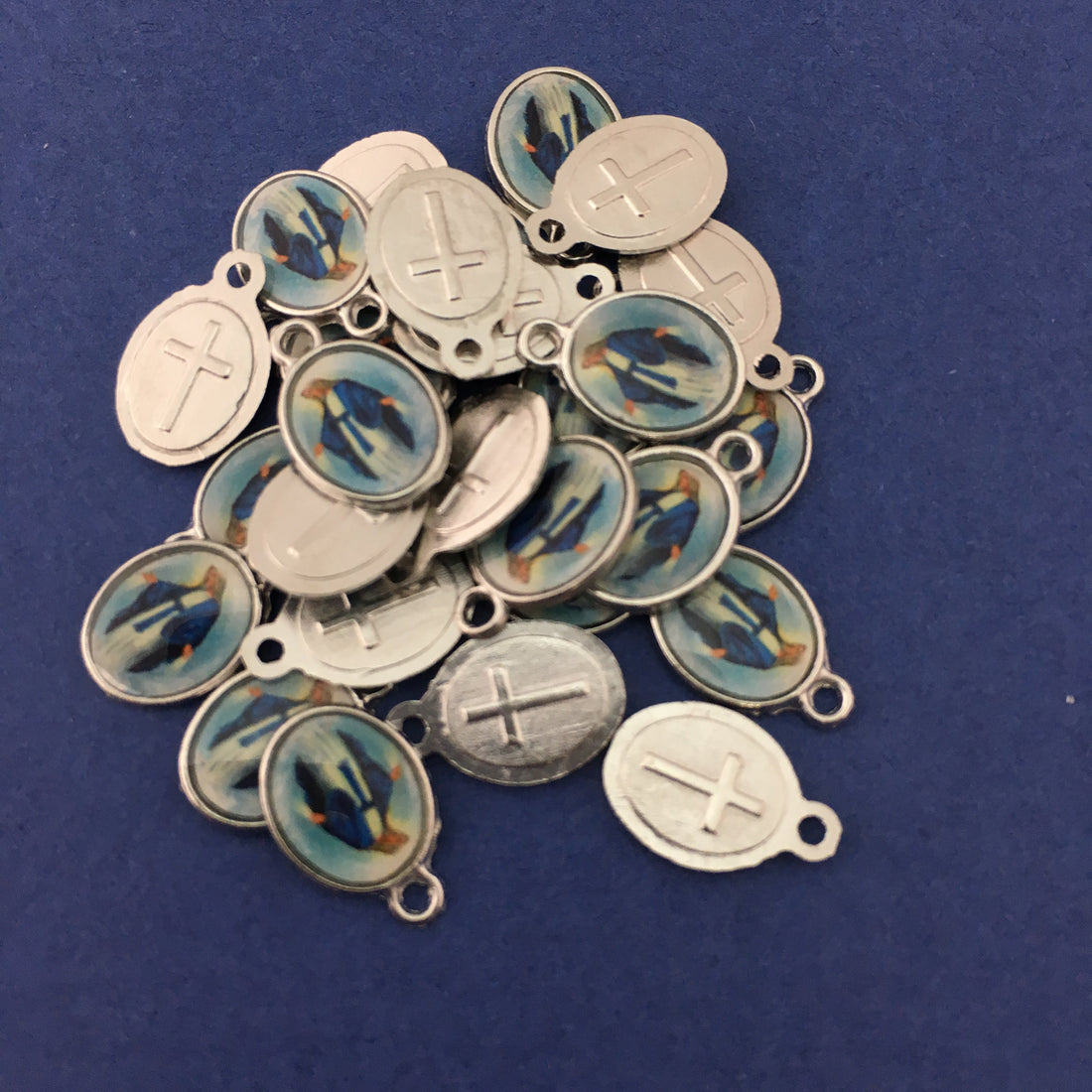 Oval Silver 2 Sided Saint Picture Alloy Charm | Bellaire Wholesale