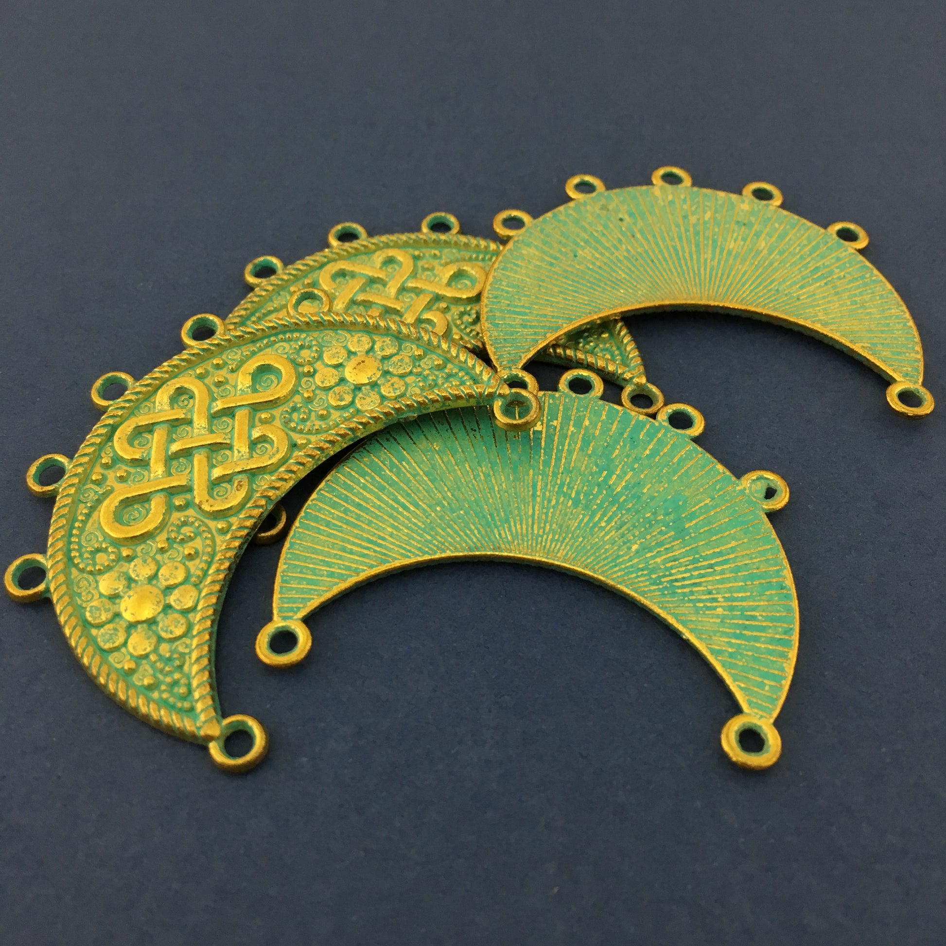 2 Sided Green Alloy Necklace Jewelry Connector | Bellaire Wholesale