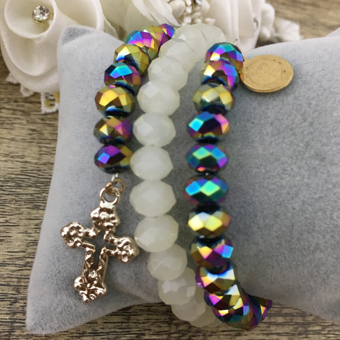 Blue & White Glass Bead Memory Wire Bracelet | Bellaire Wholesale