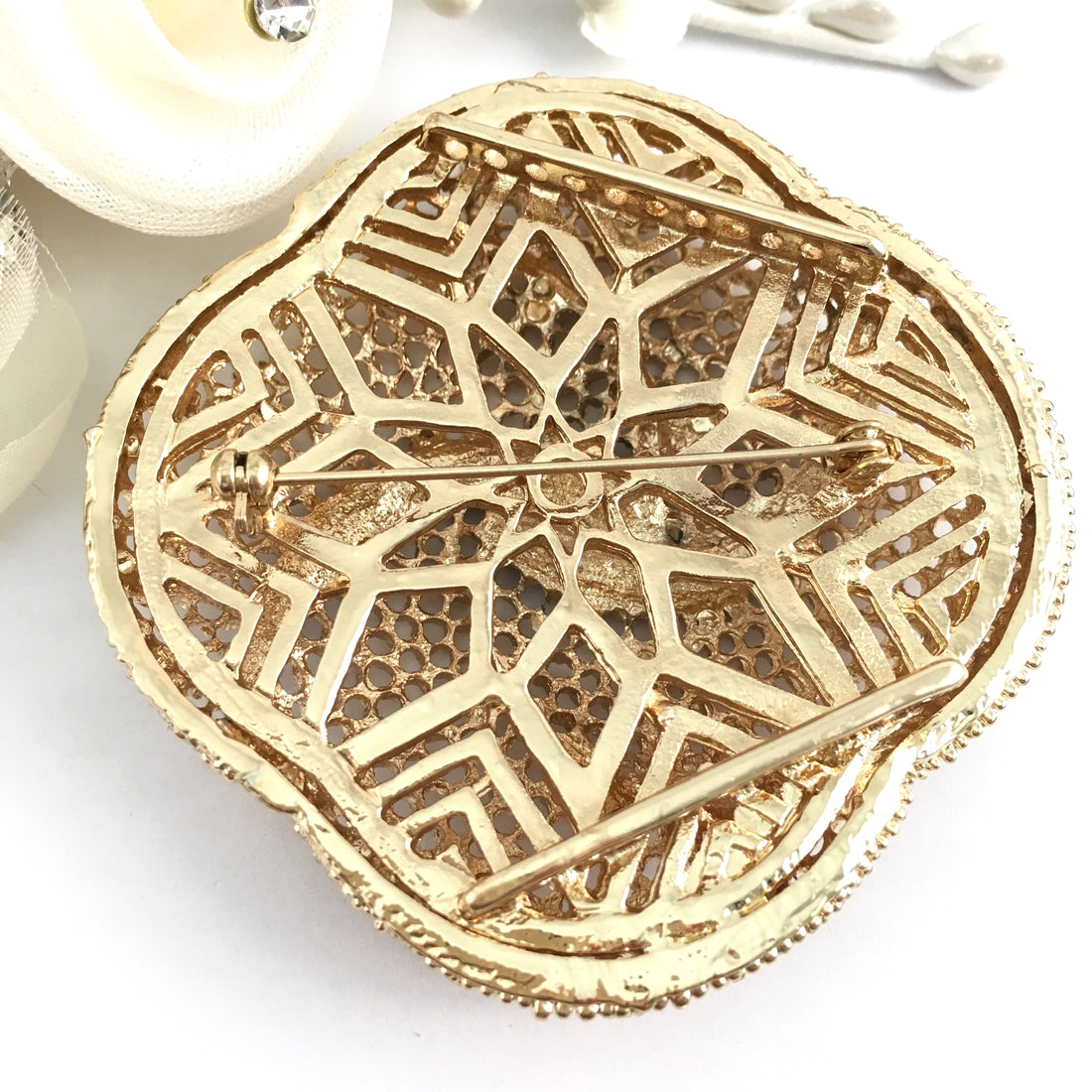 Square Rounded Brooch Pin Gold with Blue Stones | Bellaire Wholesale