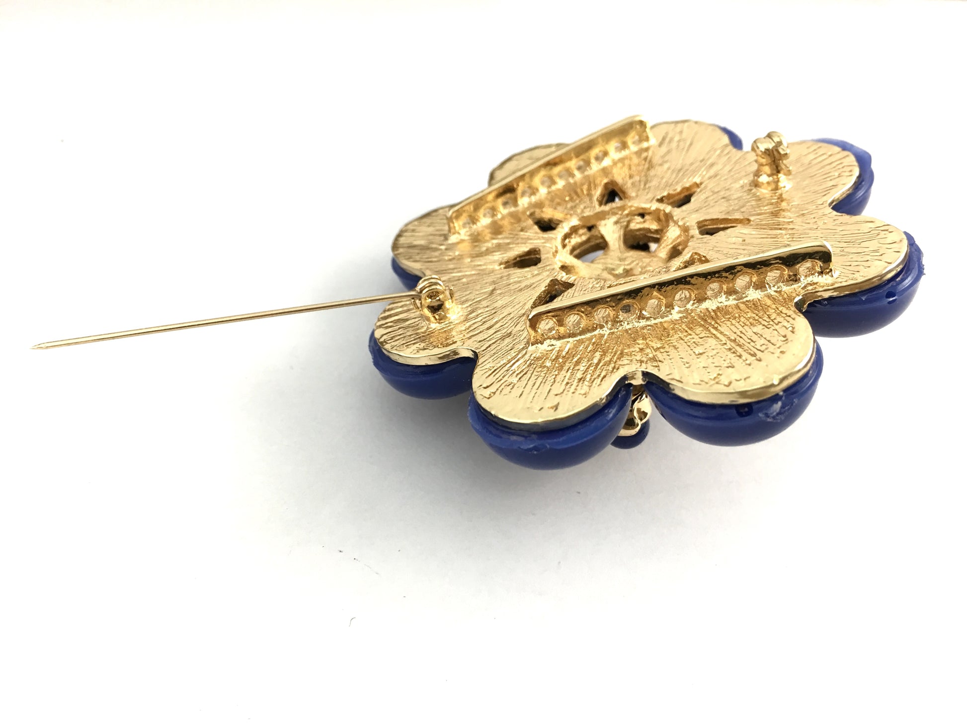 Flower Shape Blue Brooch Pin | Bellaire Wholesale