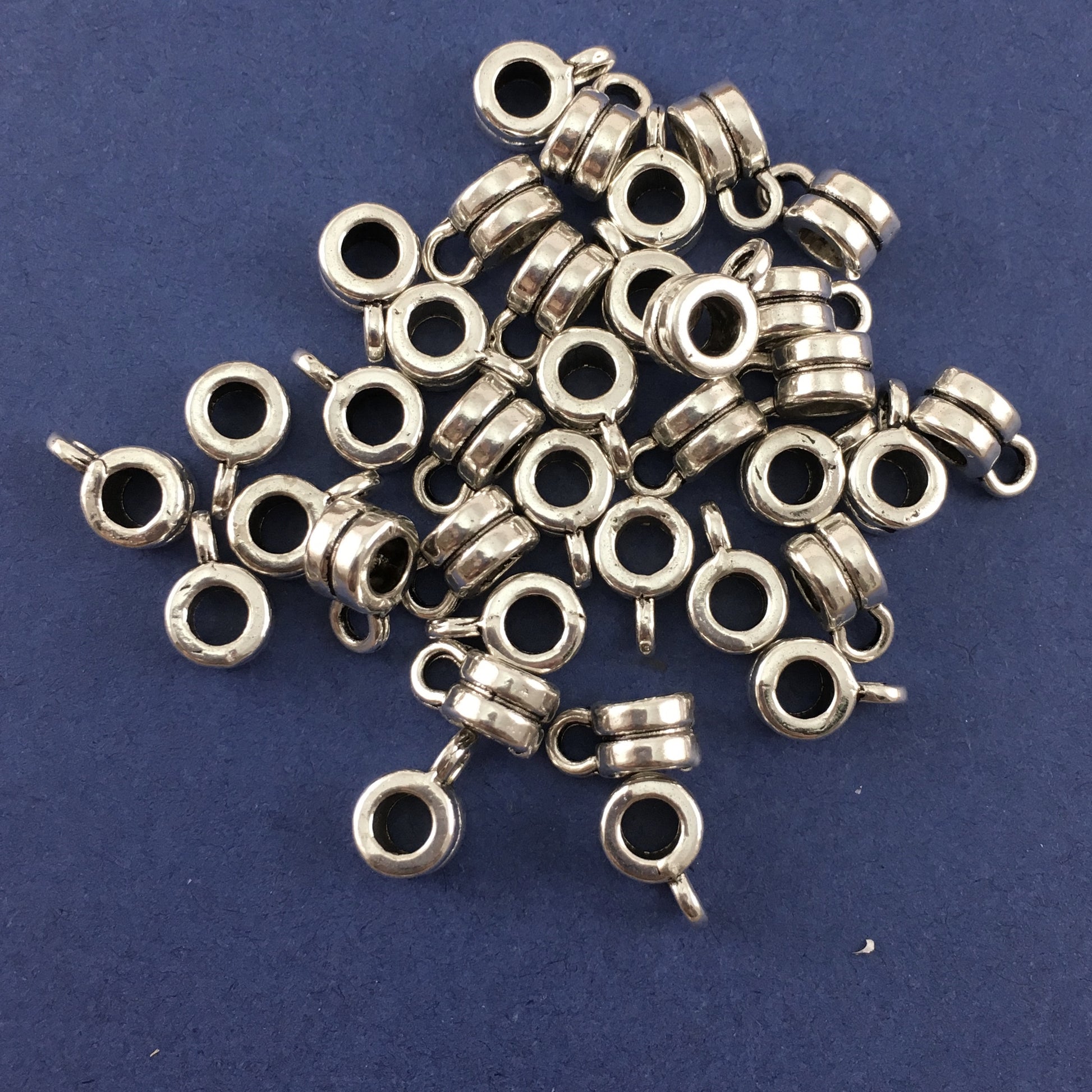 Alloy Round Charm Hanger | Bellaire Wholesale