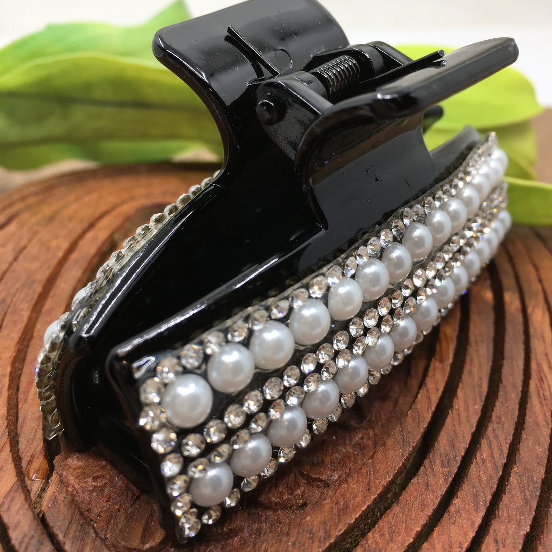 Hair Buckle with Pearls & Clear Stones | Bellaire Wholesale