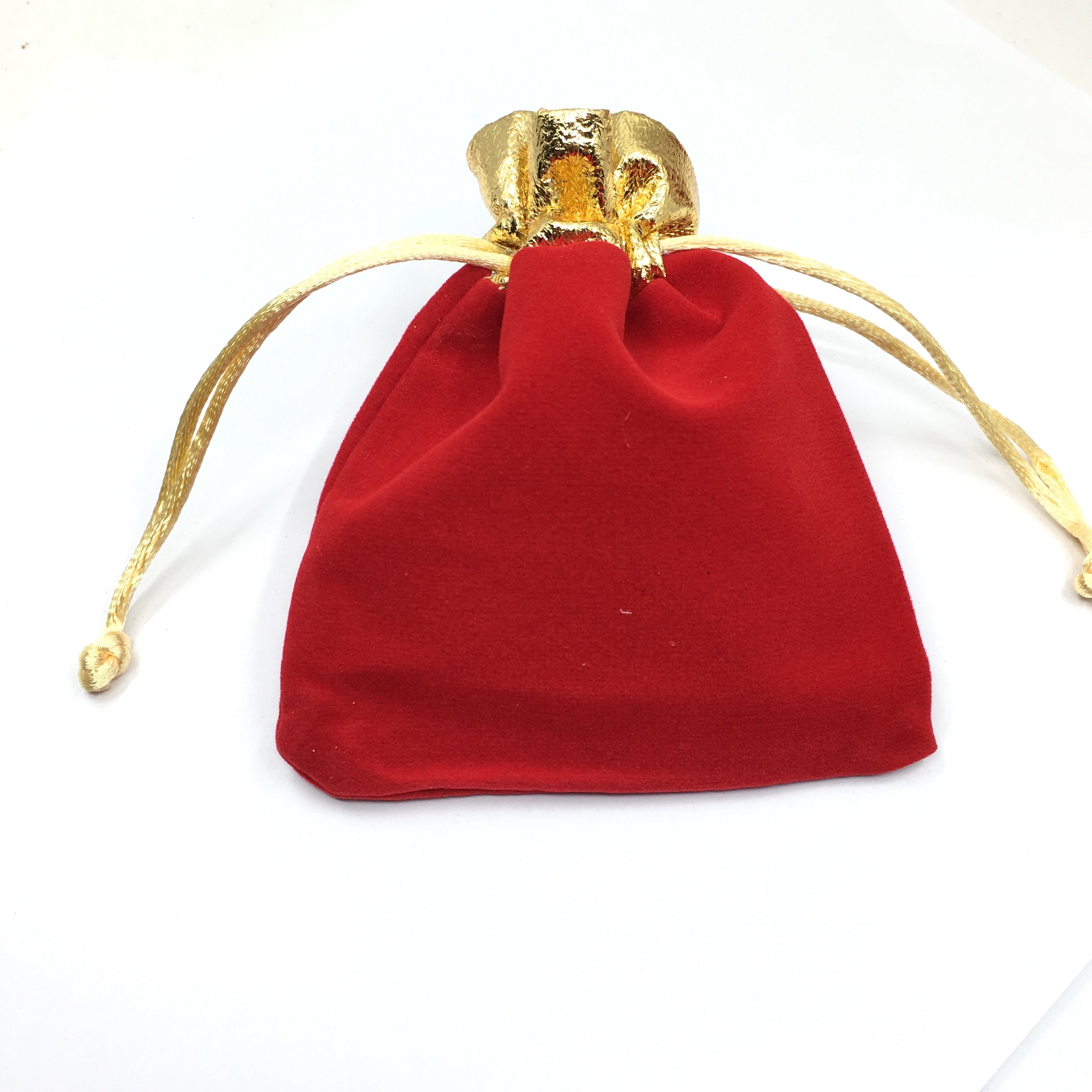 Medium Red Velvet Jewelry Bags | Bellaire Wholesale