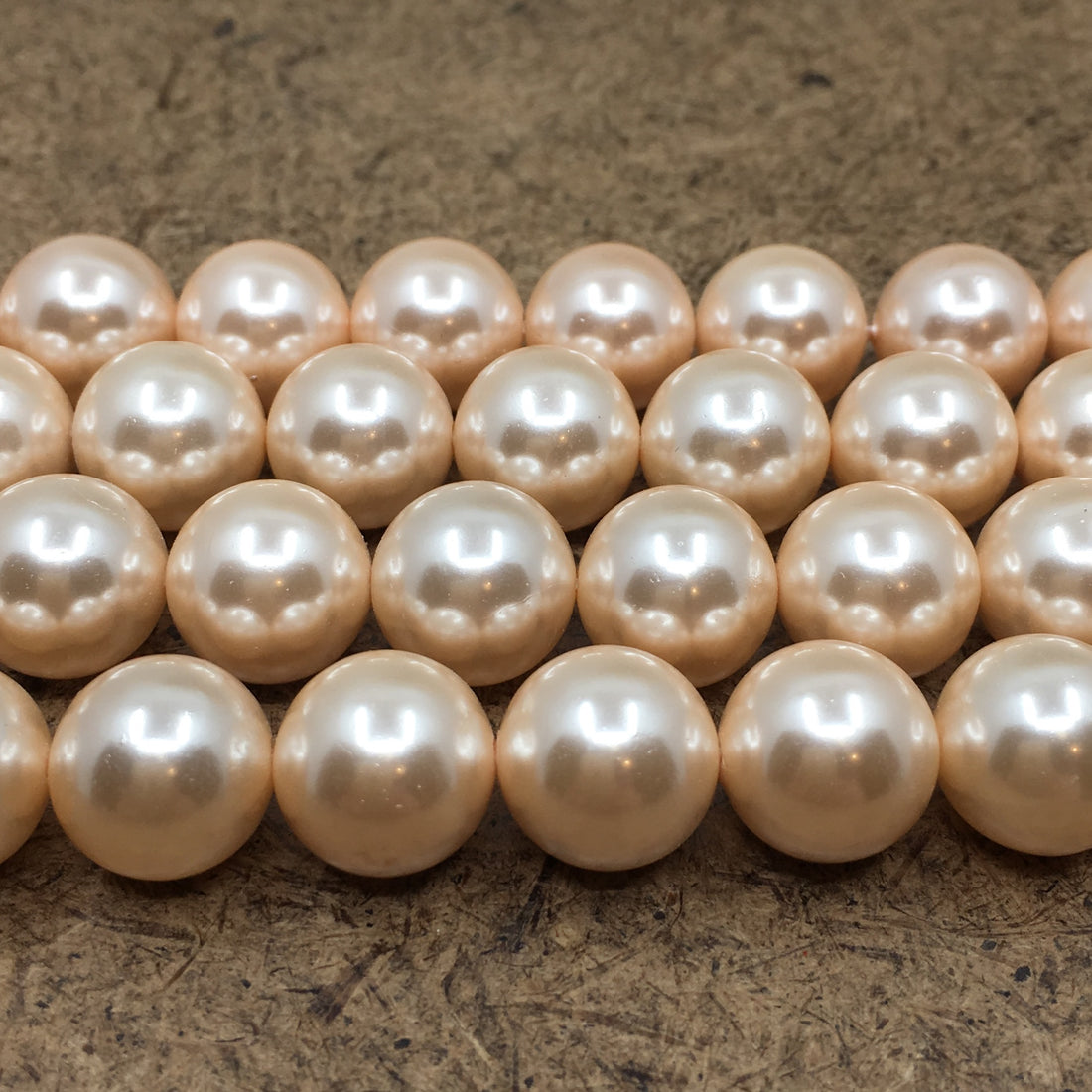 10mm Blush Peach Shell Pearls | Bellaire Wholesale