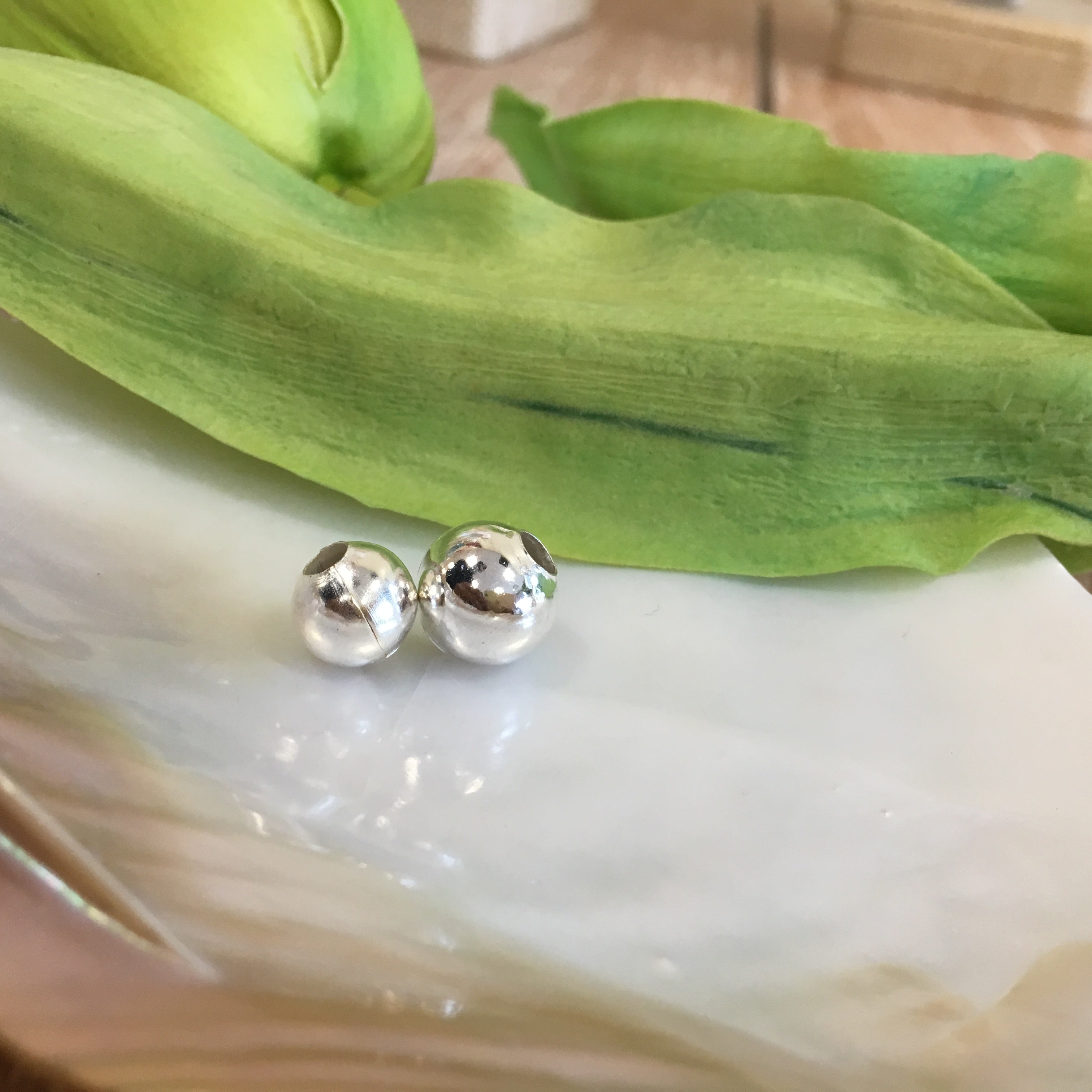 Alloy Silver Plated Beads with seam