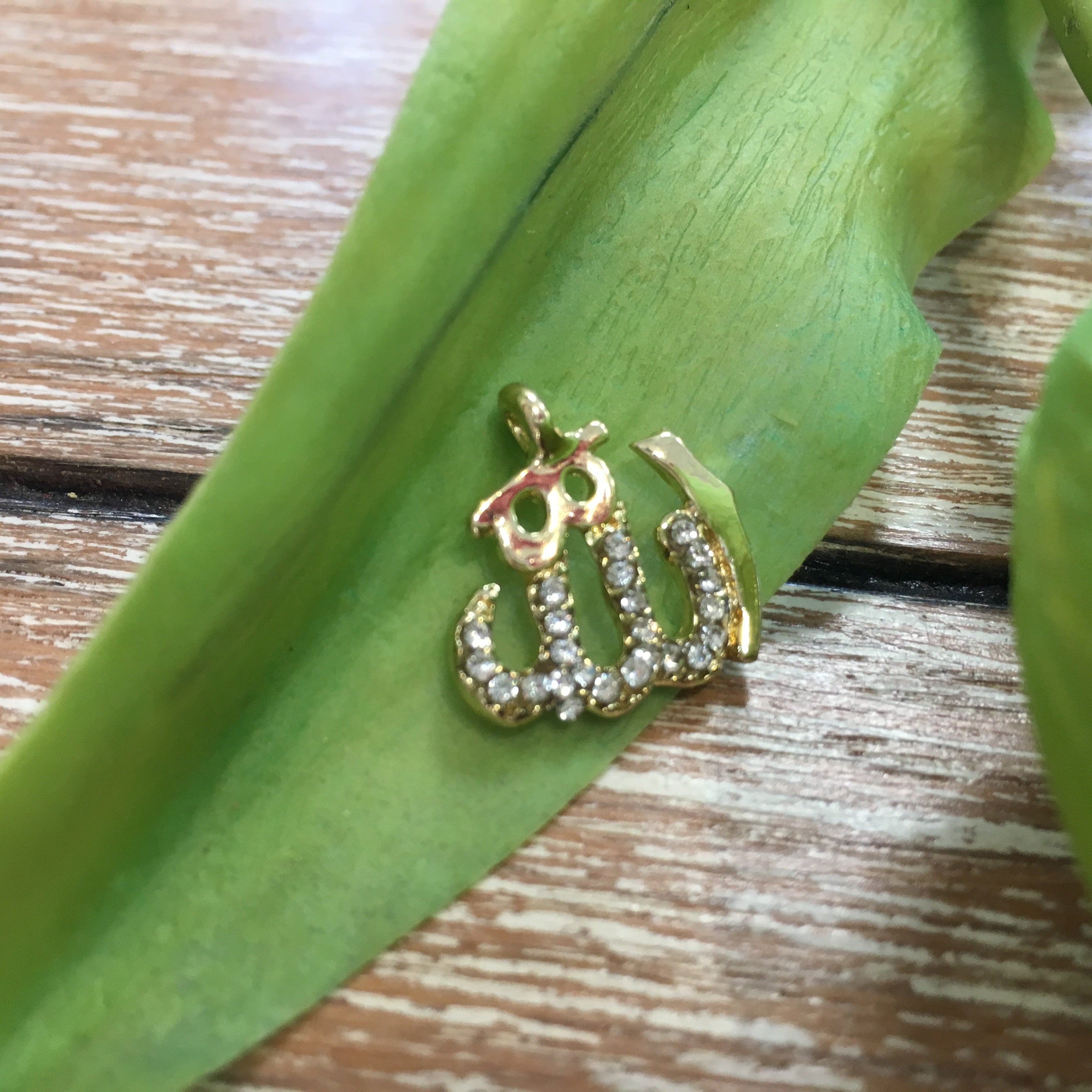 Allah Arabic shape rhinestone Alloy Charm pendant | Bellaire Wholesale