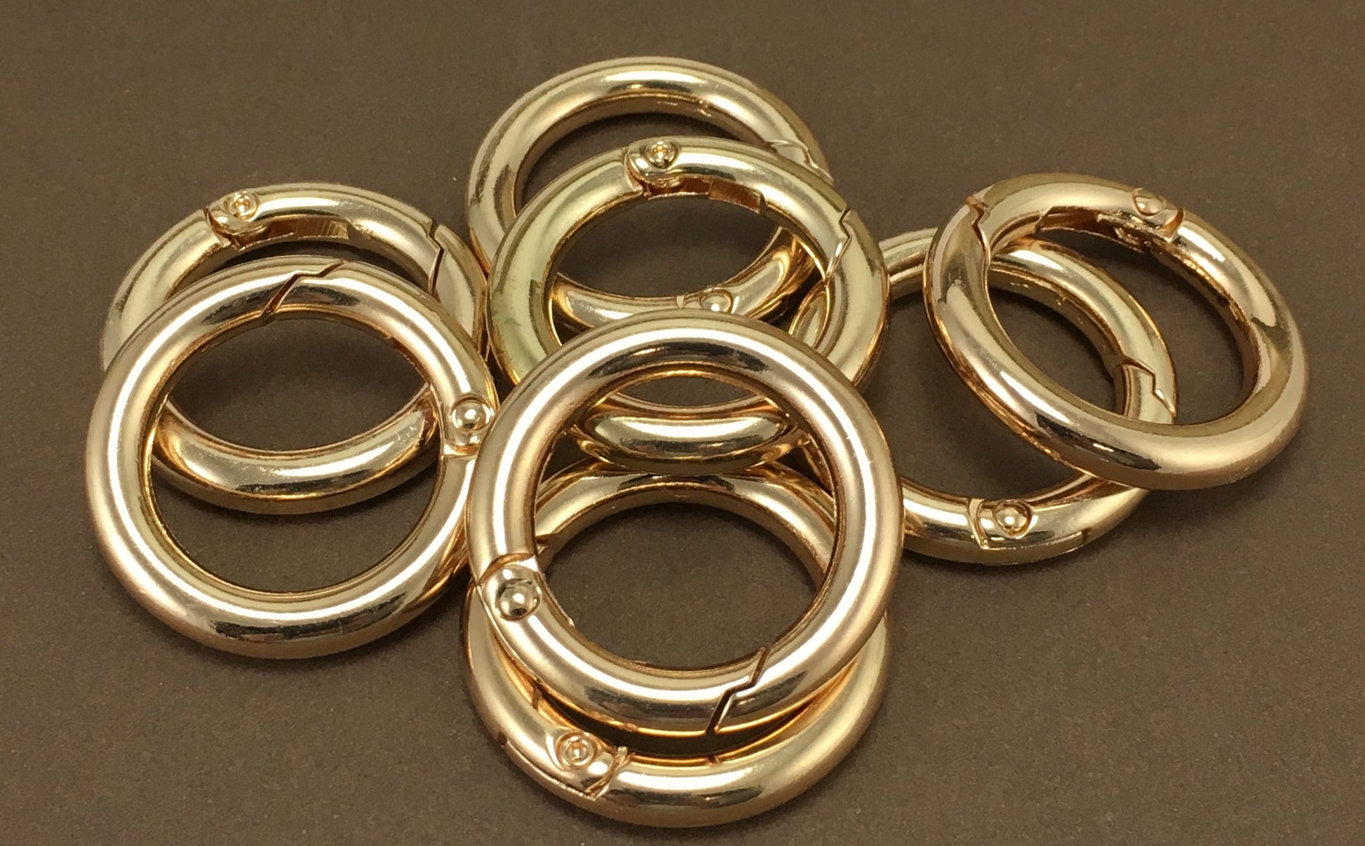 8 Gold Plated Key Chain Rings, 25mm | Bellaire Wholesale