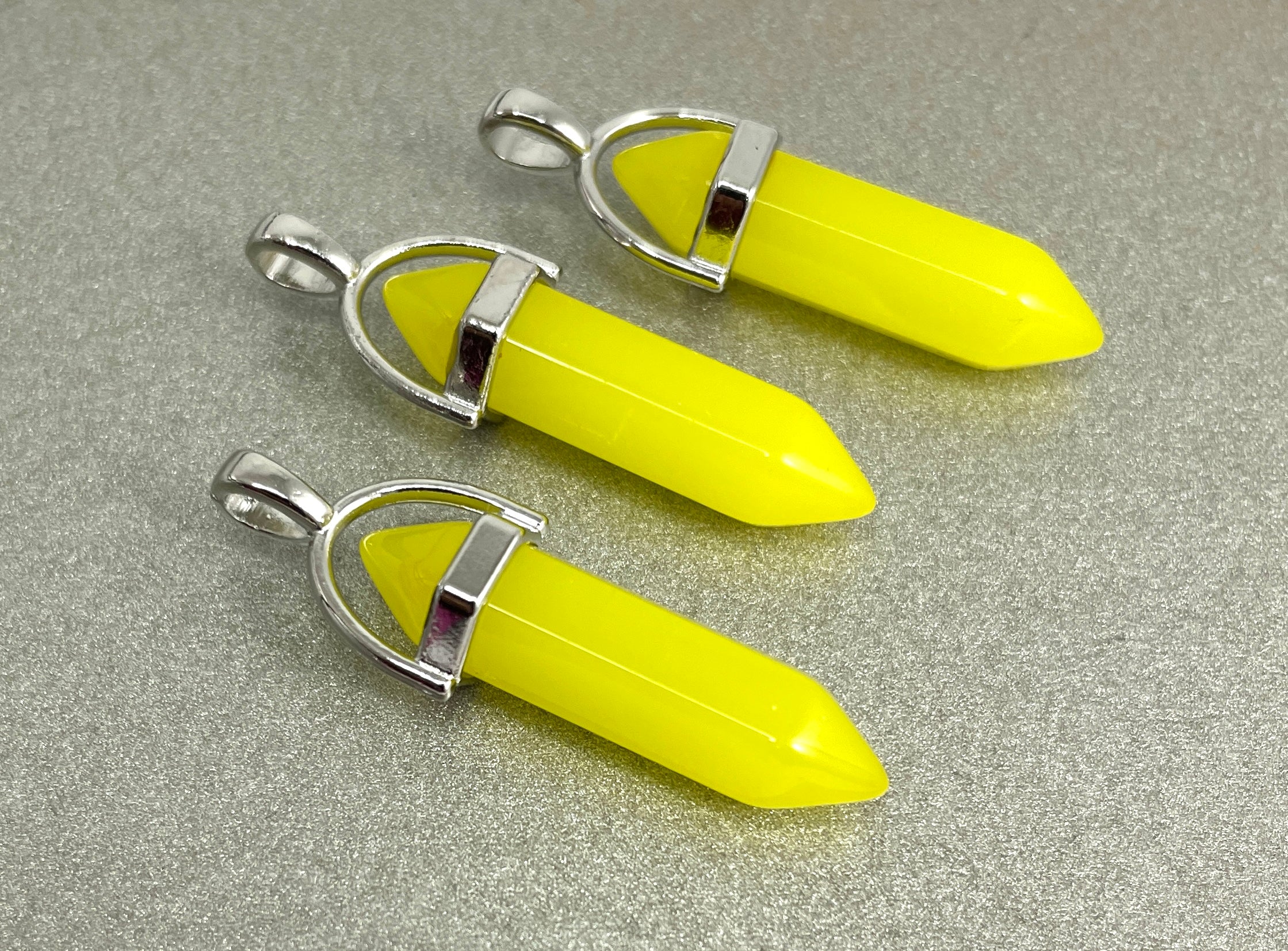 Natural Stone Bullet Pendants | Bellaire Wholesale