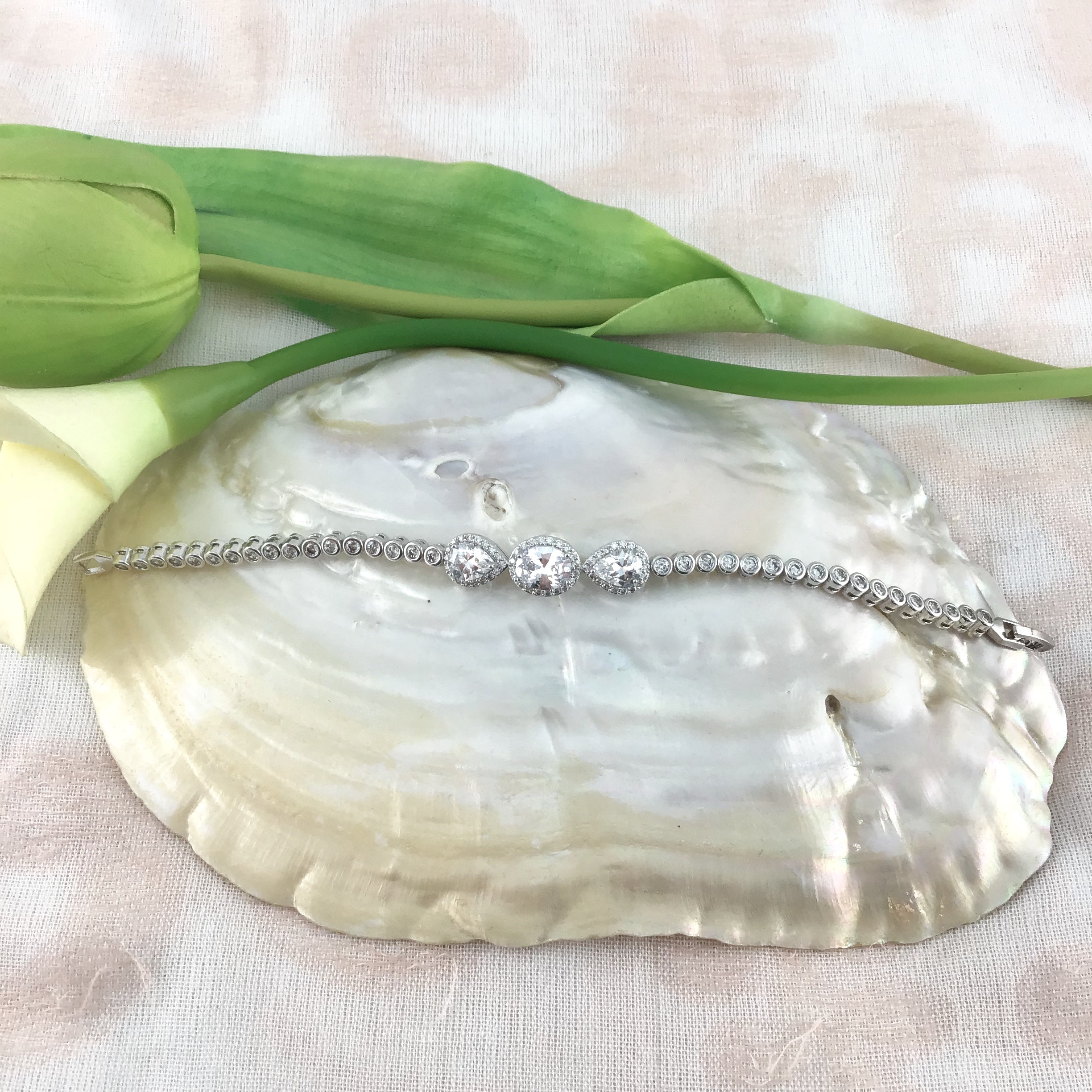 Cubic Zirconia Round-Teardrop Bracelet | Bellaire Wholesale
