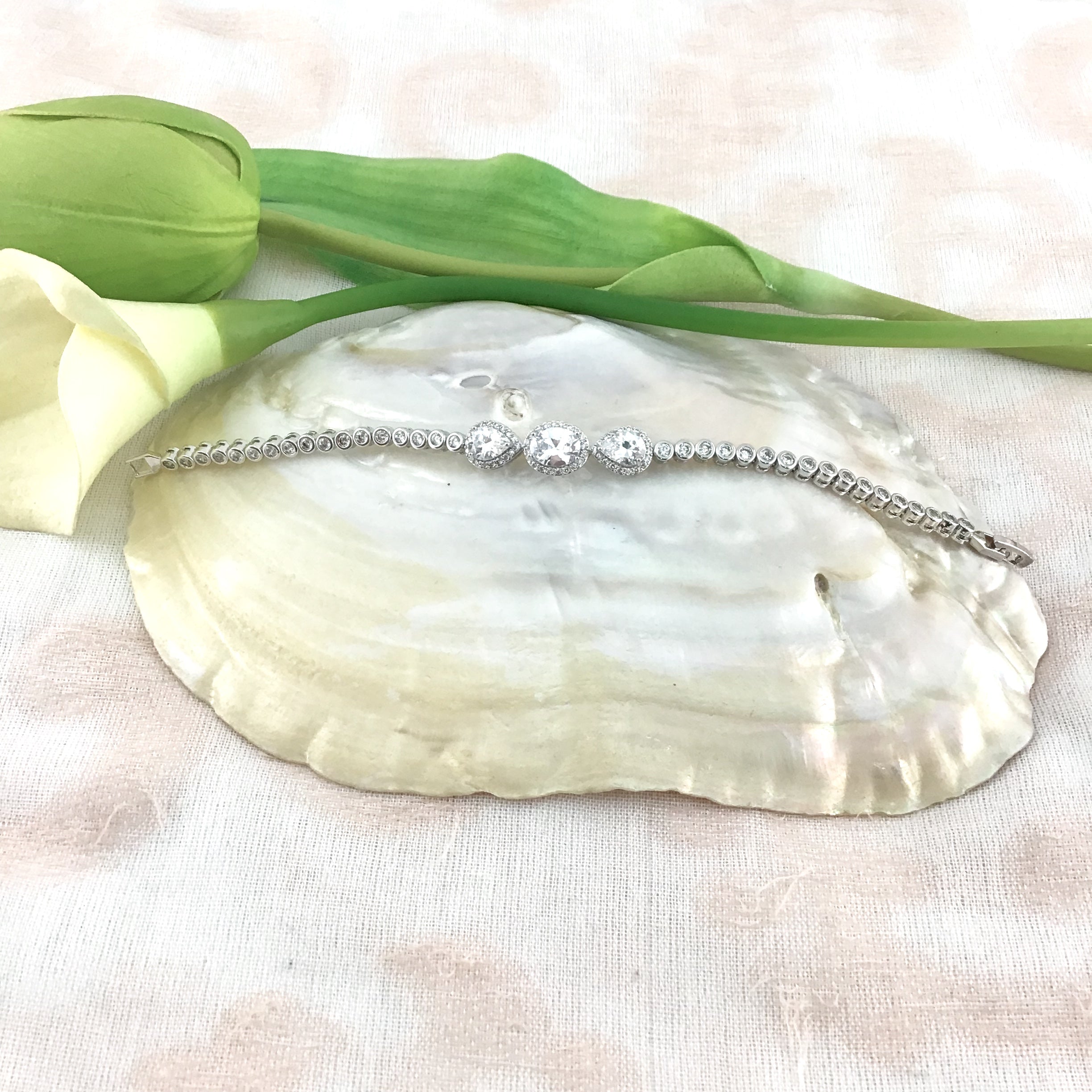 Cubic Zirconia Round-Teardrop Bracelet | Bellaire Wholesale