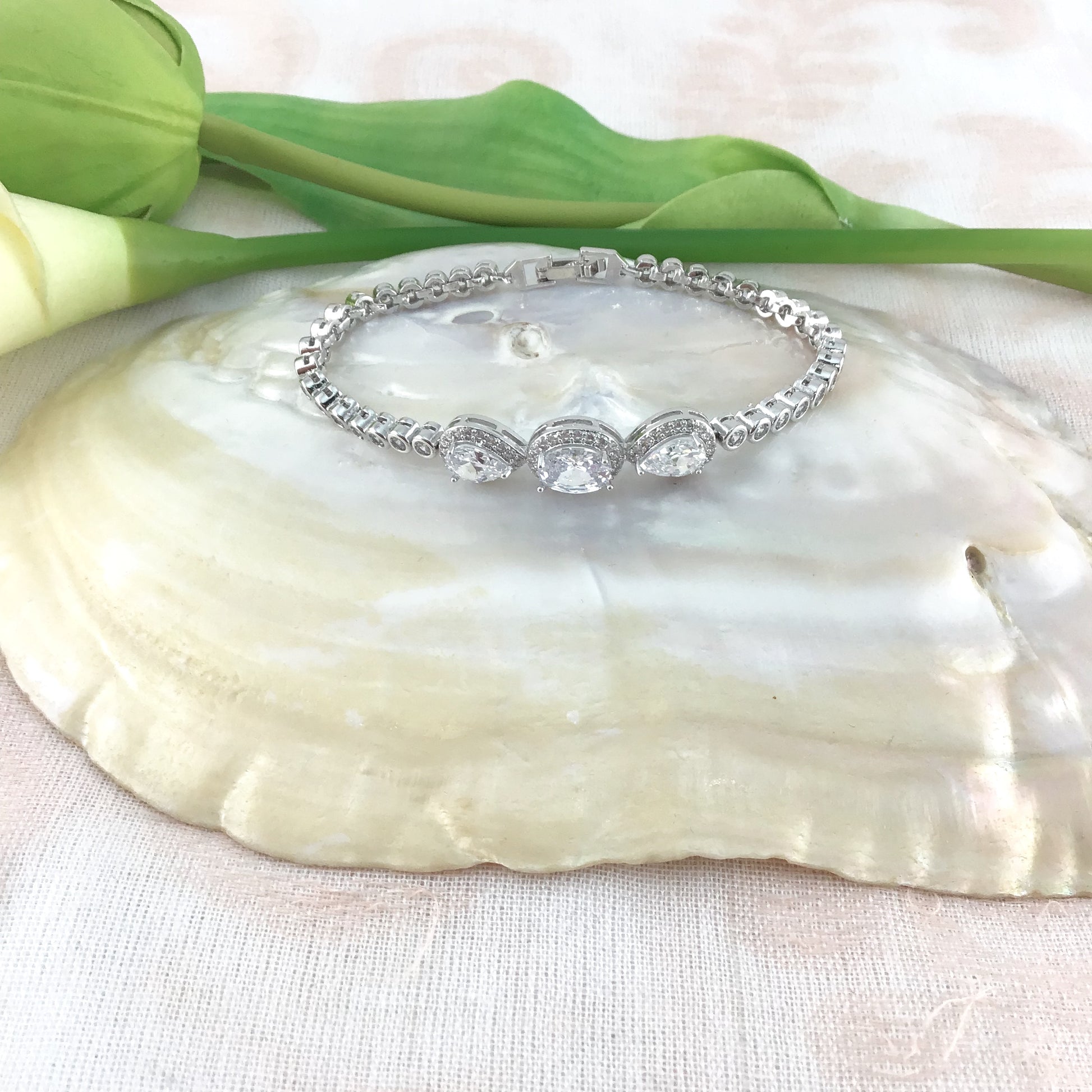 Cubic Zirconia Round-Teardrop Bracelet | Bellaire Wholesale