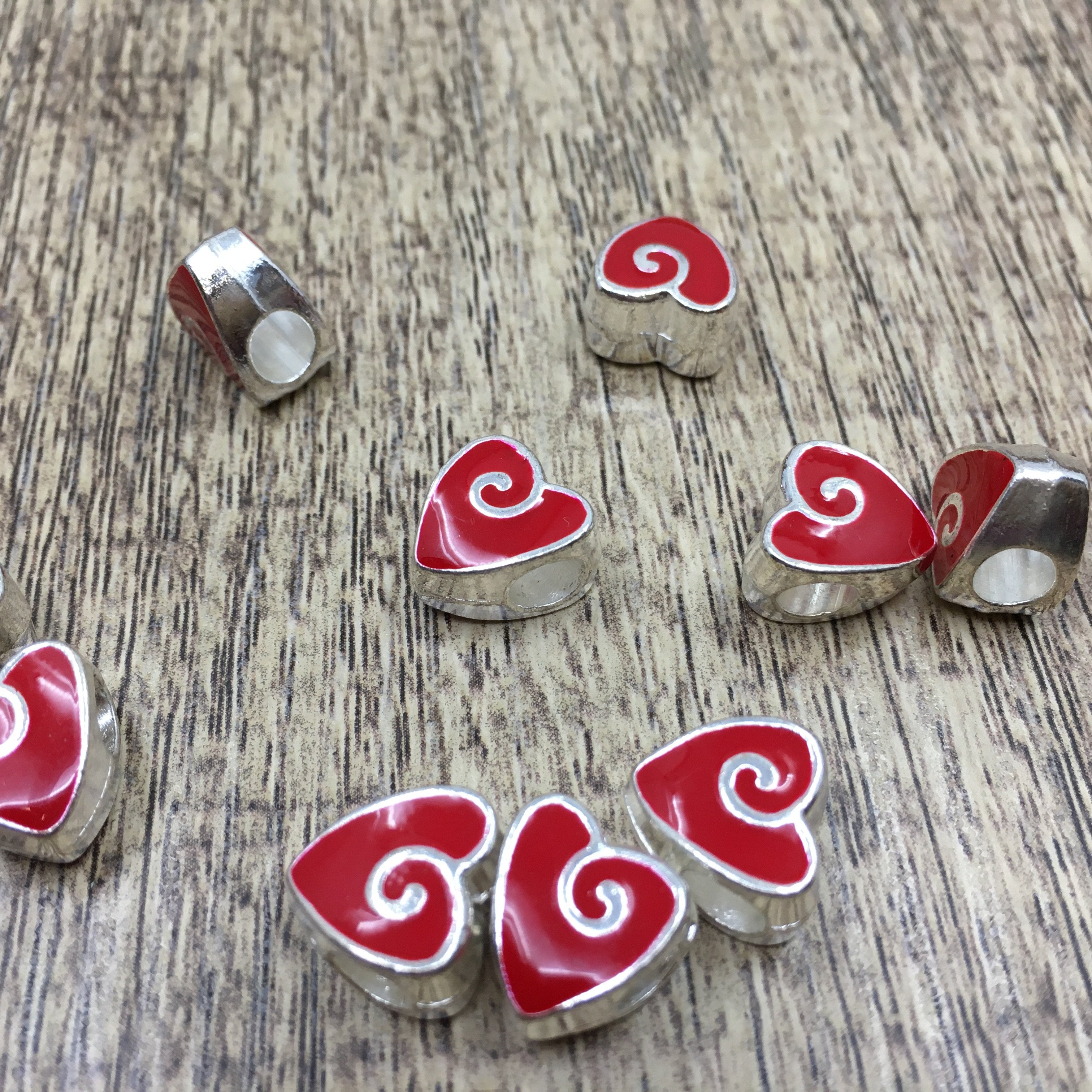 Red Alloy Heart Bead 10Pc